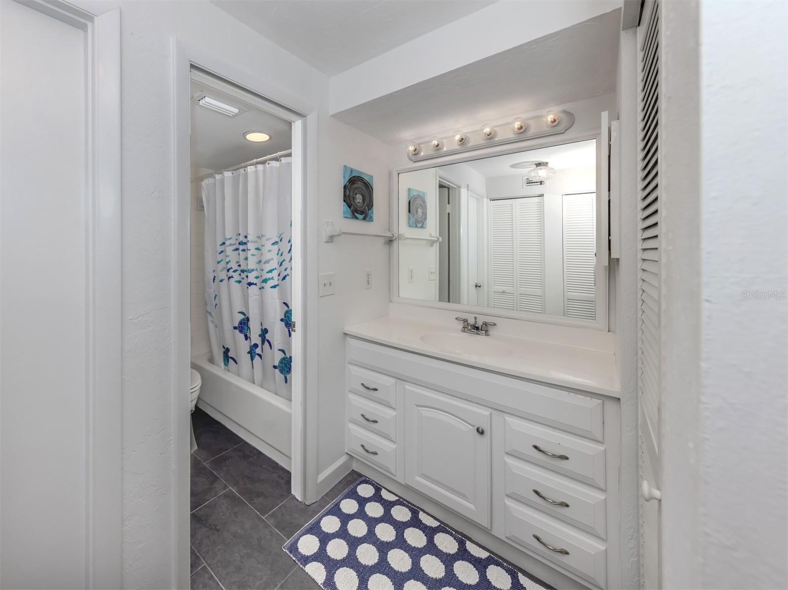 Image 24 of 75 For 618 Bird Bay Drive S 216