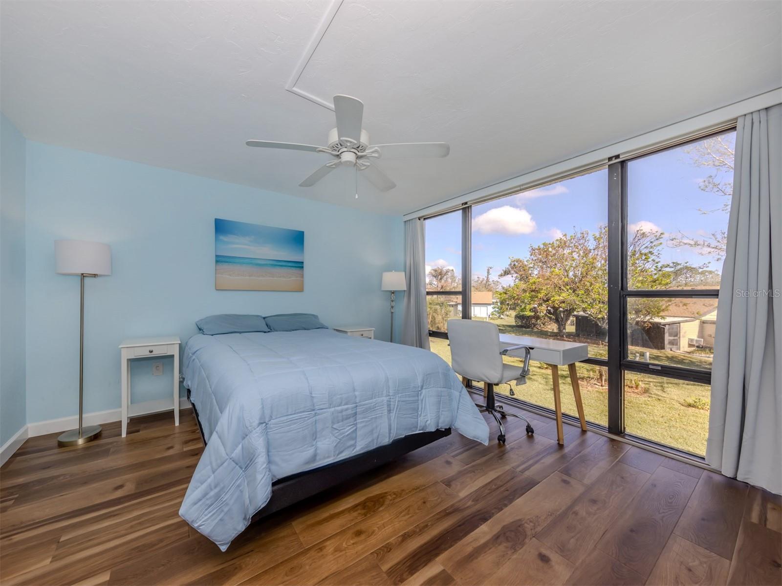 Image 26 of 75 For 618 Bird Bay Drive S 216