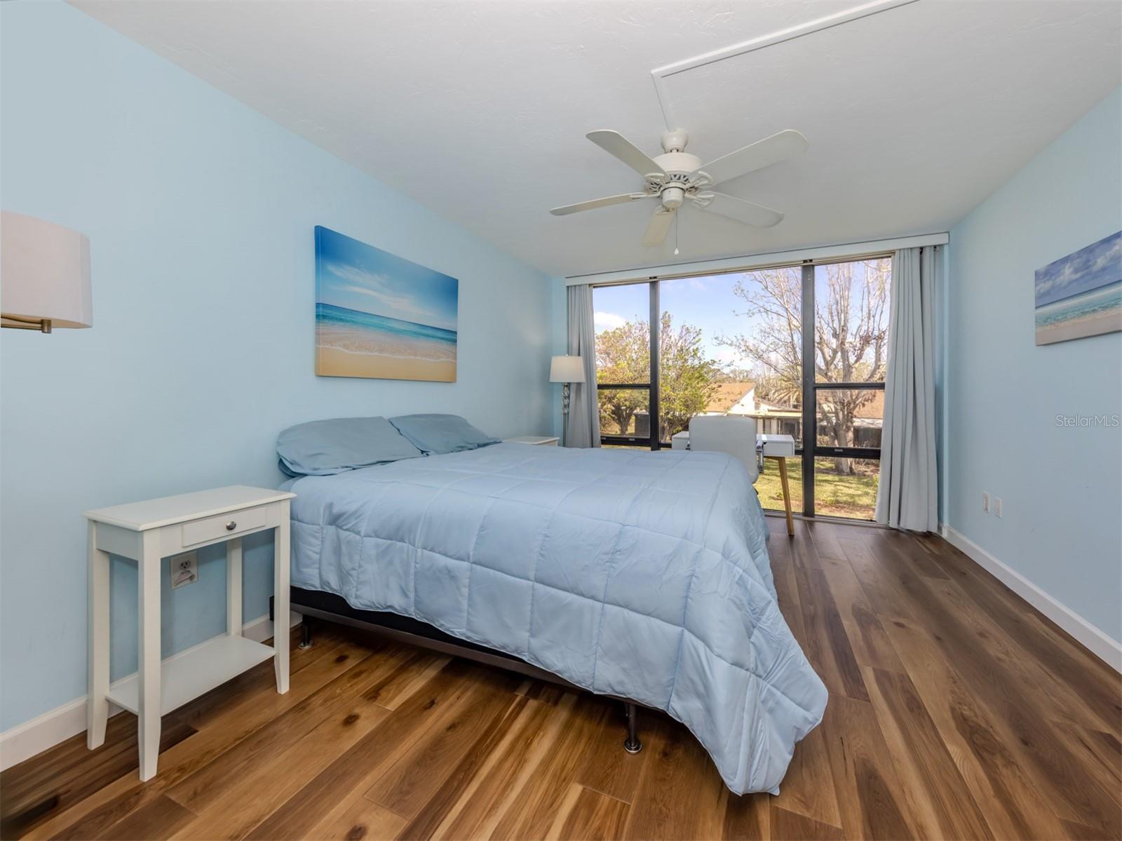 Image 27 of 75 For 618 Bird Bay Drive S 216