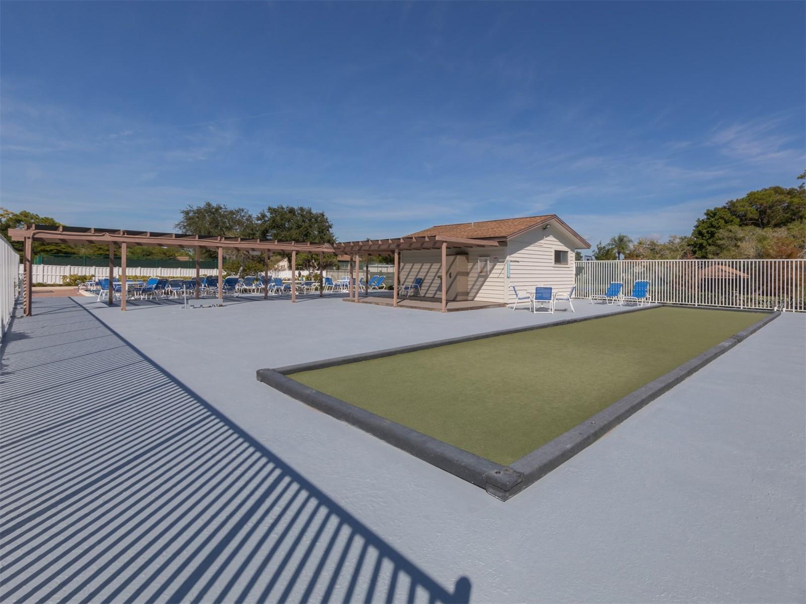 Image 36 of 75 For 618 Bird Bay Drive S 216