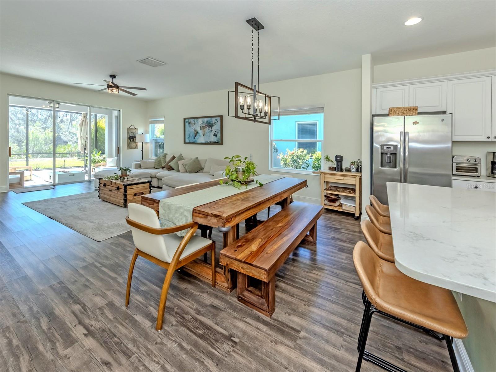 Image 23 of 55 For 7412 Ridgelake Circle