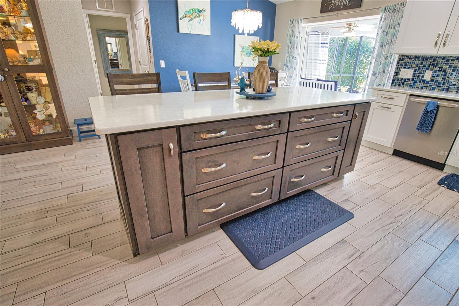 Image 14 of 52 For 9081 Bensonhurst Ln