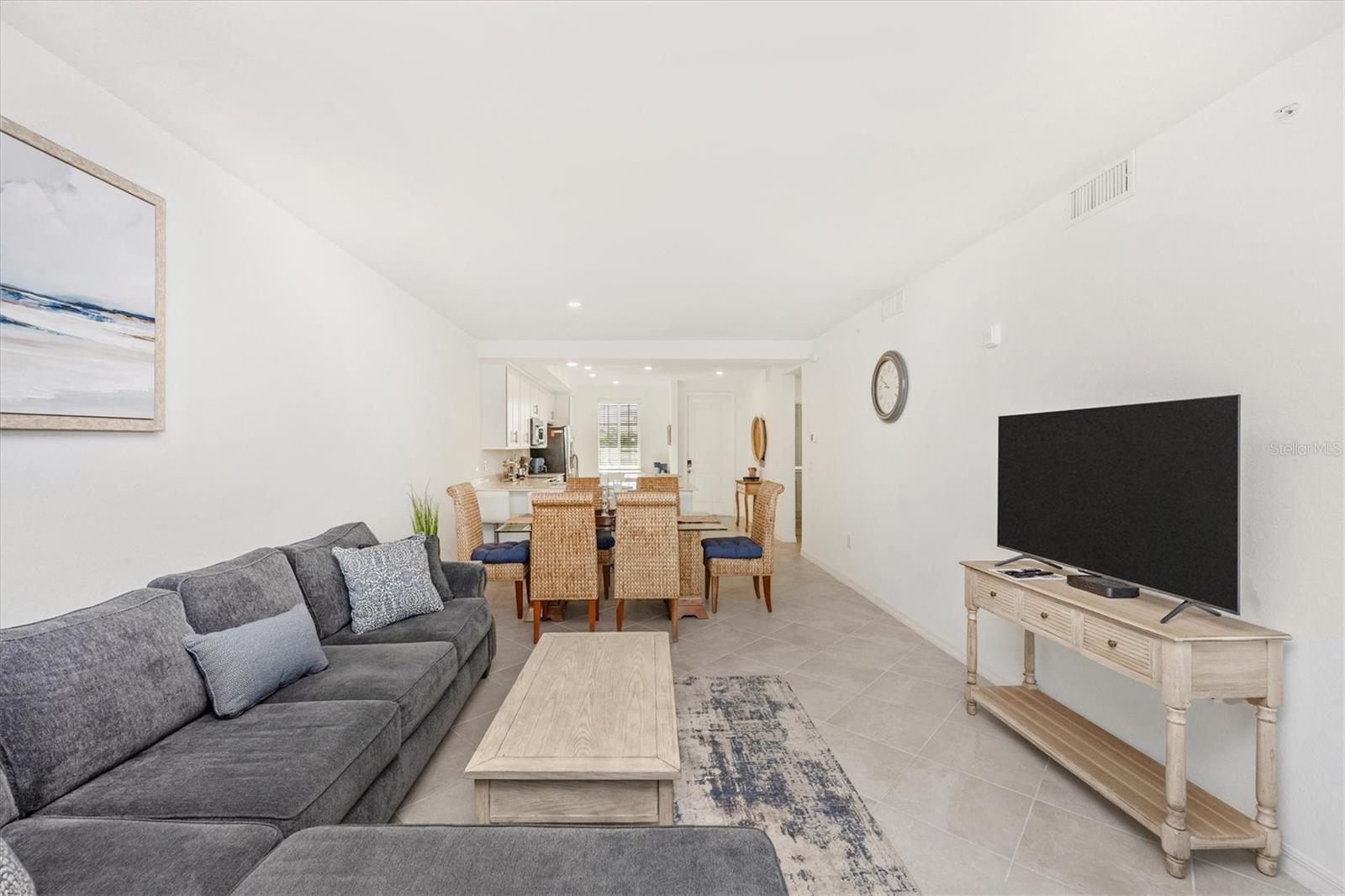 Image 18 of 99 For 12280 Wellen Golf Street 205