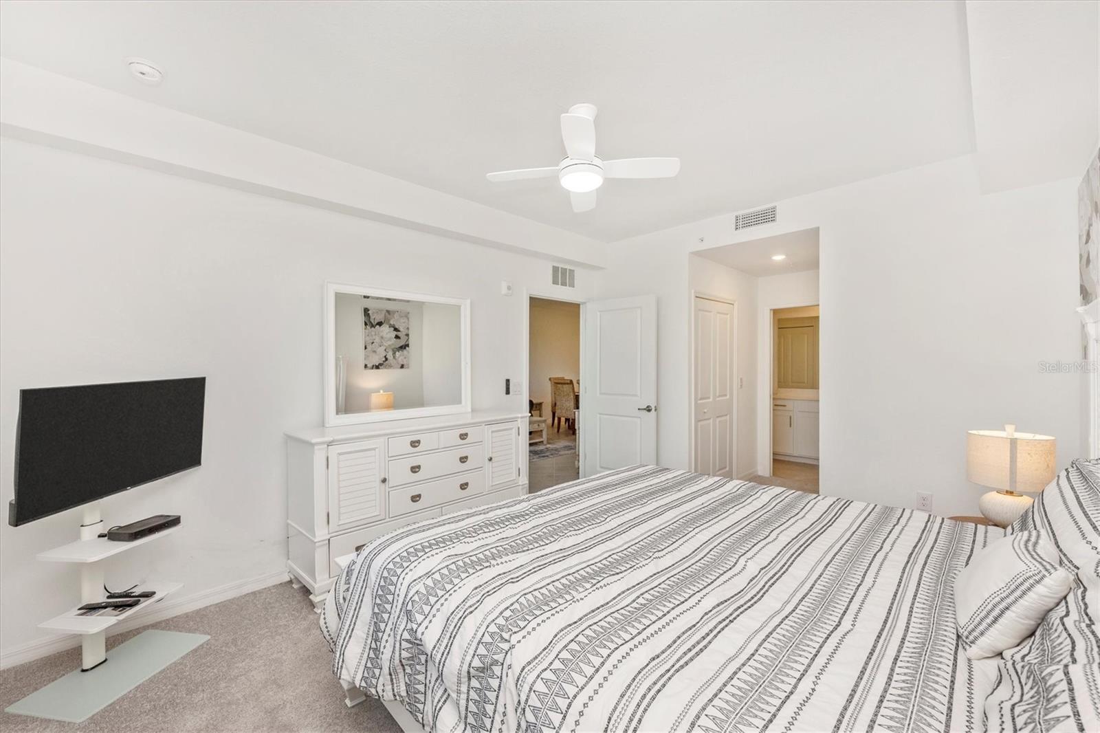 Image 23 of 99 For 12280 Wellen Golf Street 205