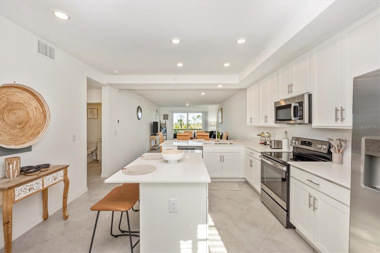 Image 7 of 99 For 12280 Wellen Golf Street 205