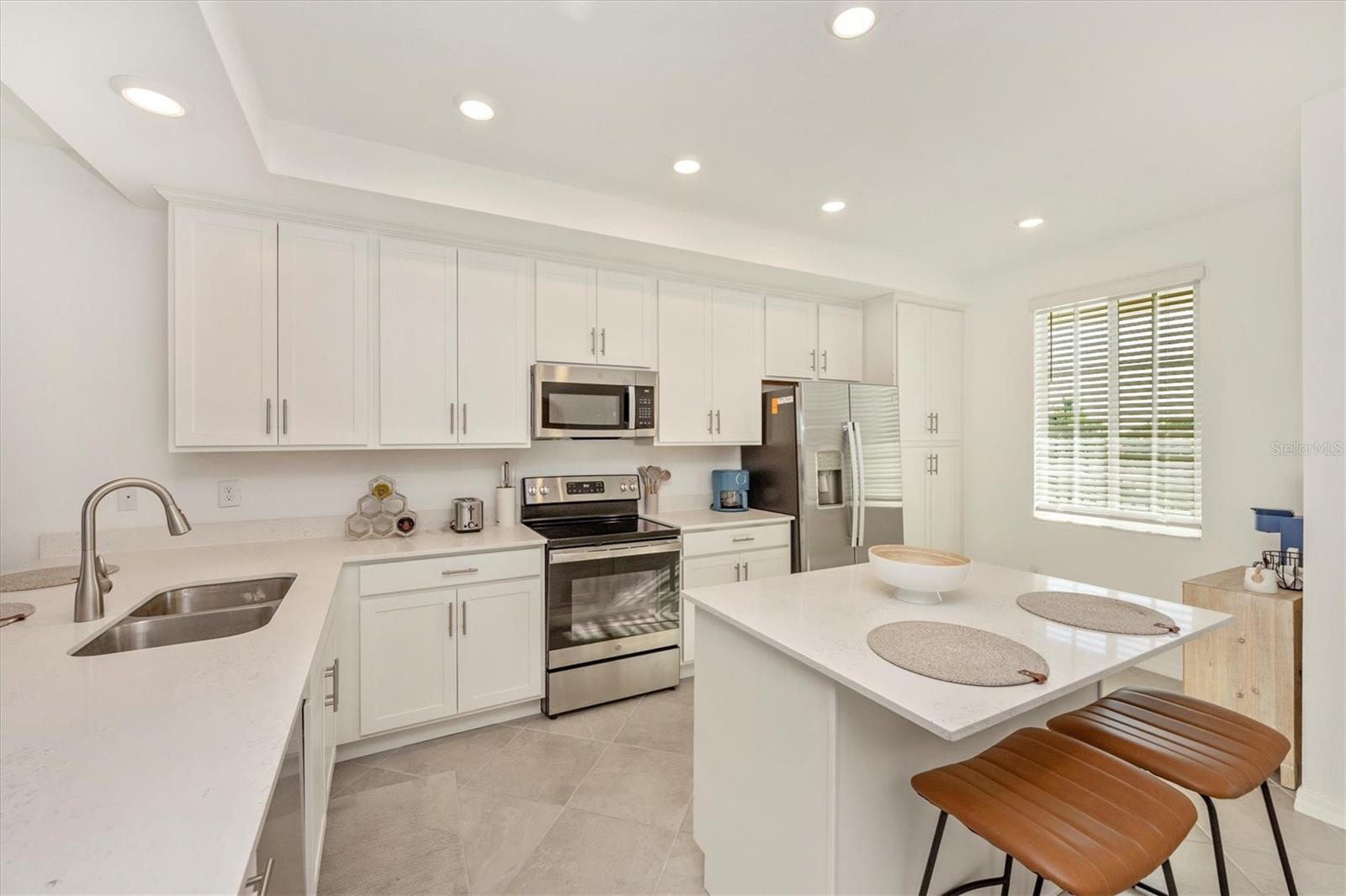 Image 9 of 99 For 12280 Wellen Golf Street 205