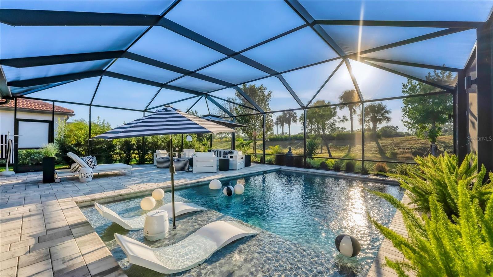 Image 43 of 91 For 10113 Colubrina Drive