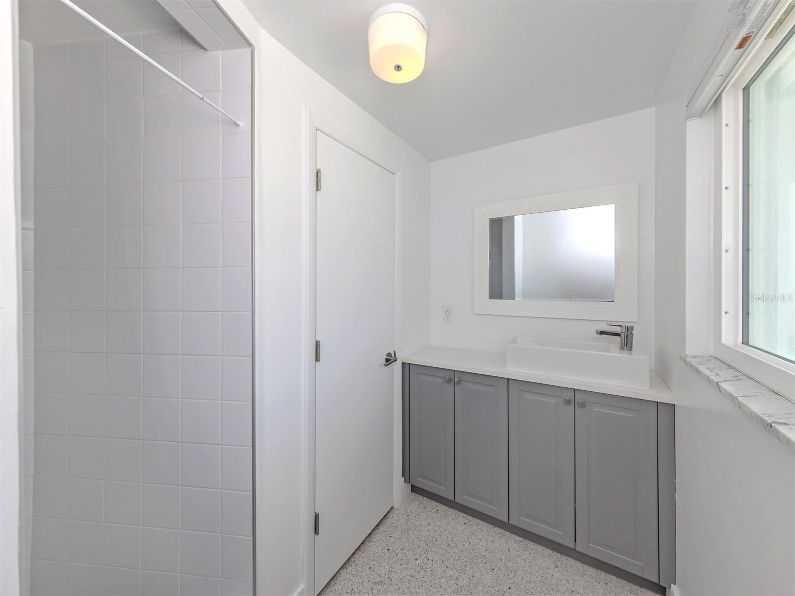 Image 18 of 51 For 107 Sorrento Drive