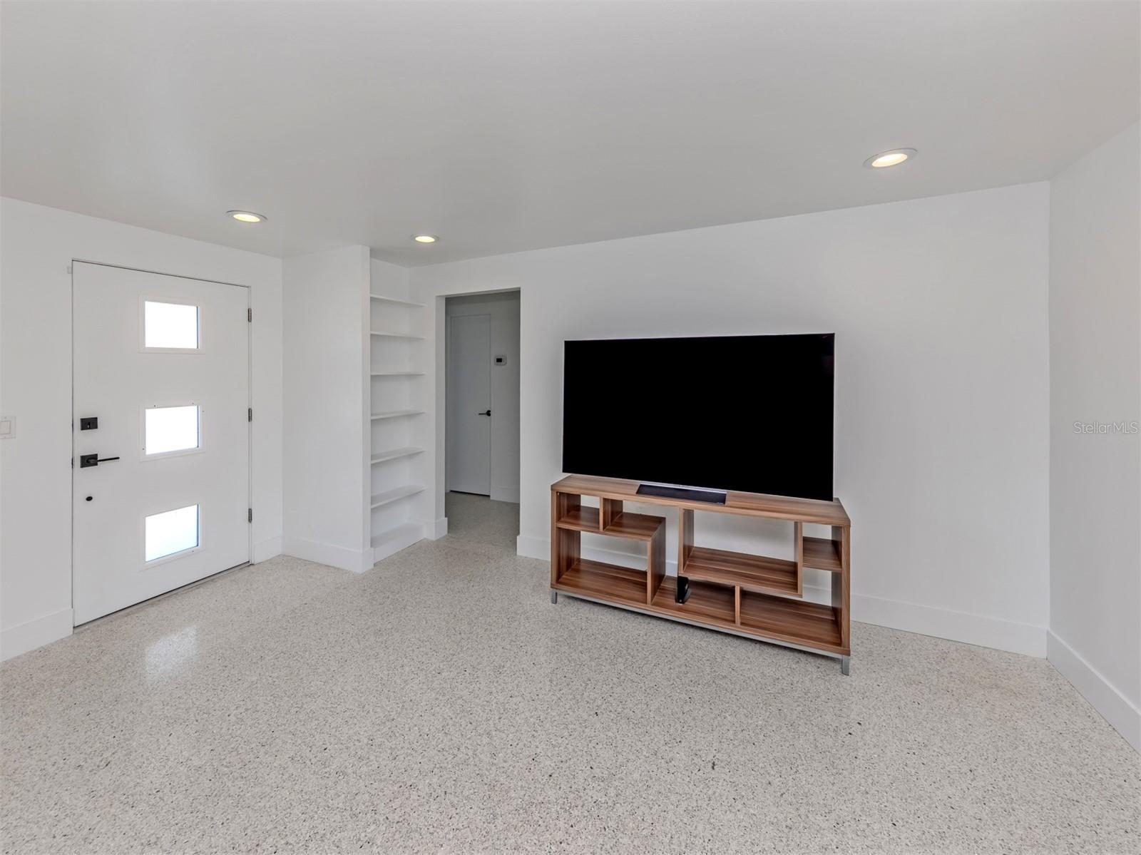 Image 3 of 51 For 107 Sorrento Drive