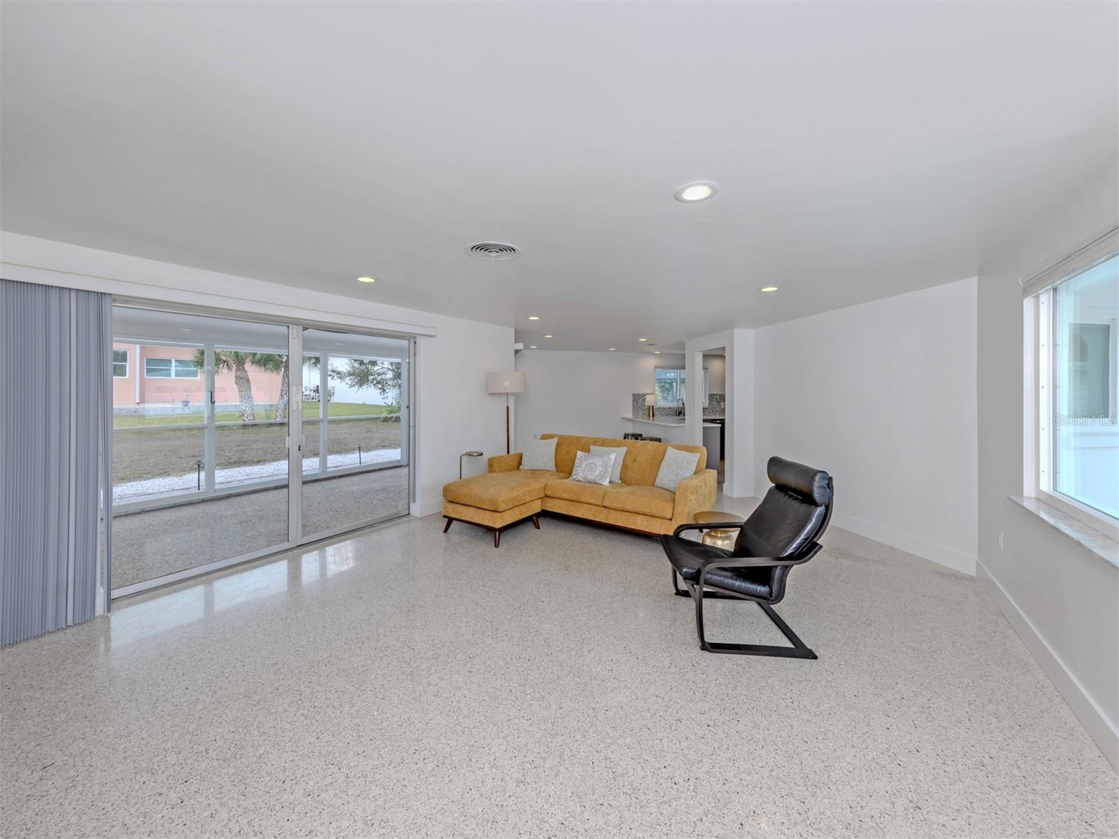 Image 4 of 51 For 107 Sorrento Drive