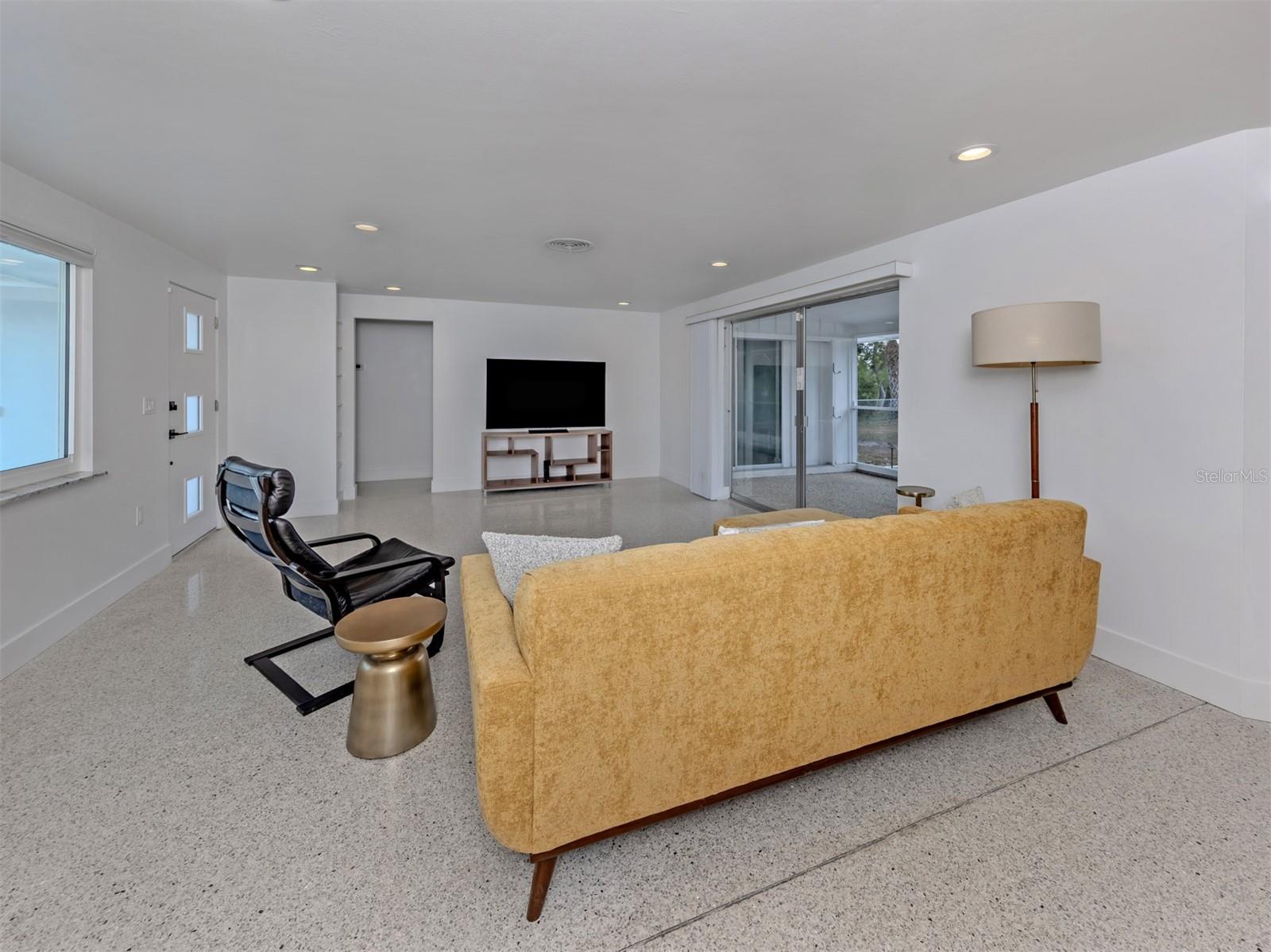 Image 6 of 51 For 107 Sorrento Drive