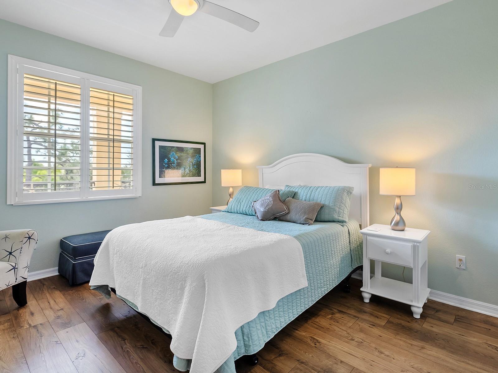 Image 15 of 28 For 980 Cooper Street 302