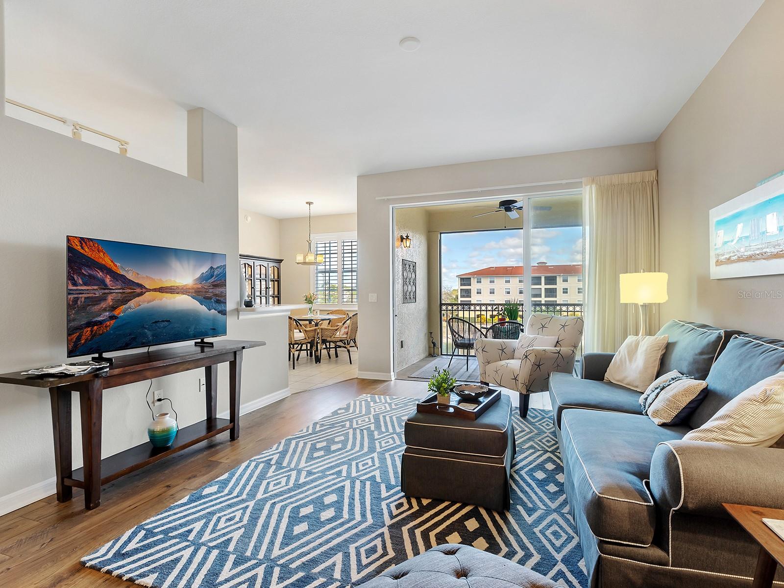 Image 3 of 28 For 980 Cooper Street 302