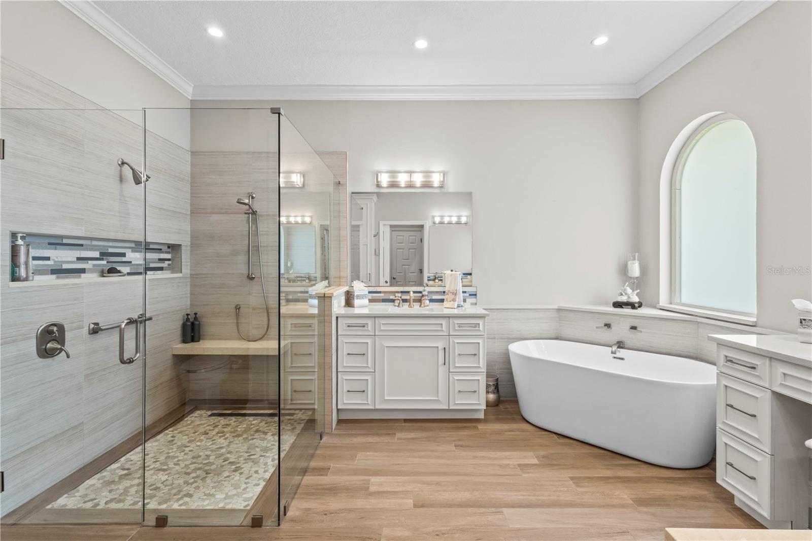 Image 21 of 83 For 1 Cayman Isles Boulevard