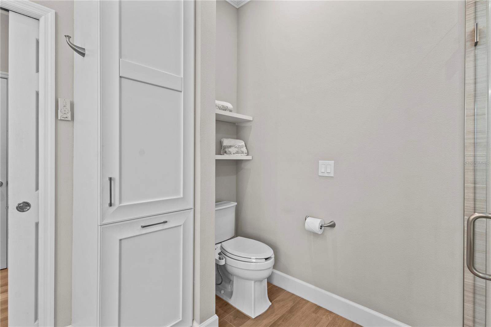 Image 22 of 83 For 1 Cayman Isles Boulevard