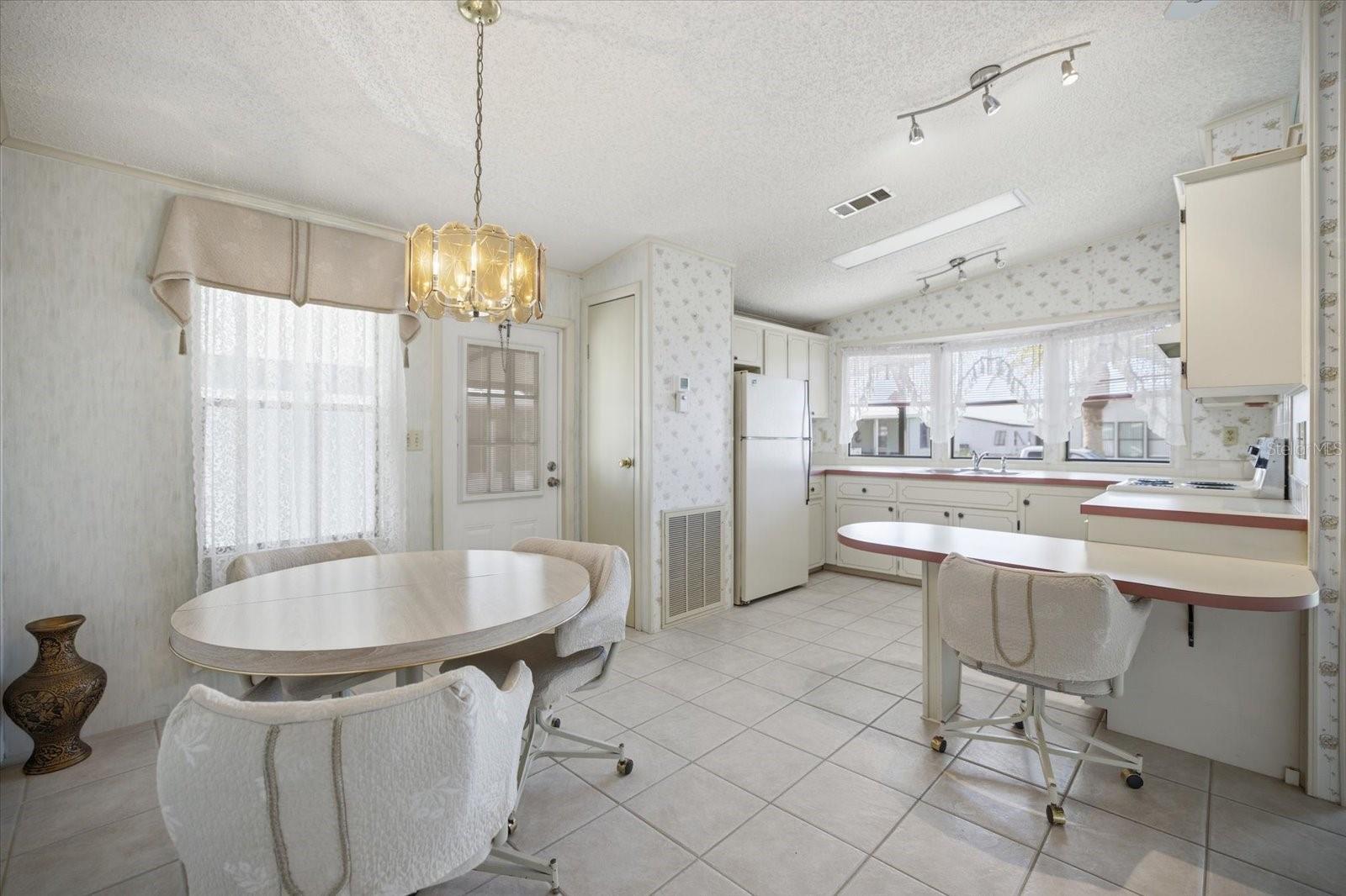 Image 13 of 32 For 339 Outrigger Place