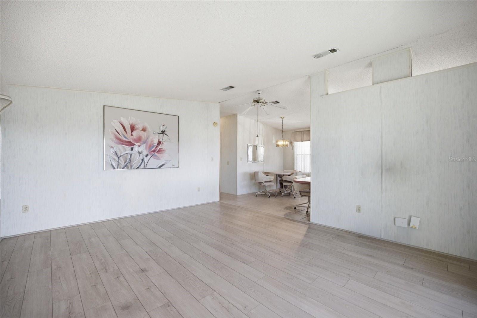 Image 15 of 32 For 339 Outrigger Place