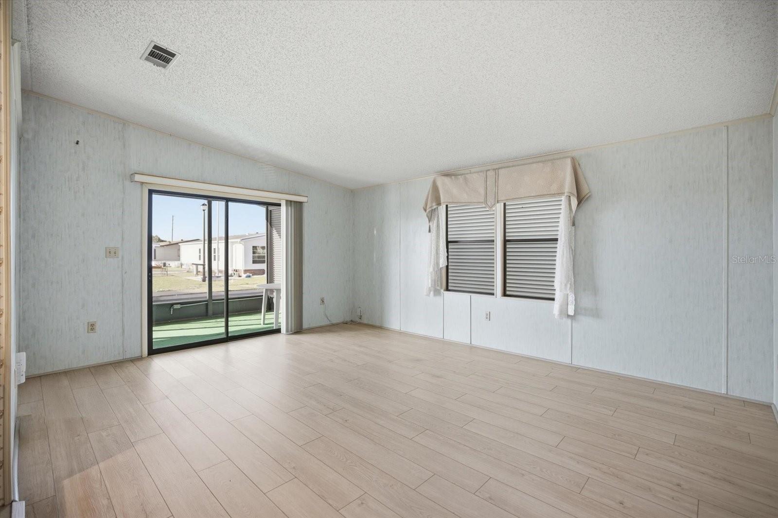 Image 17 of 32 For 339 Outrigger Place