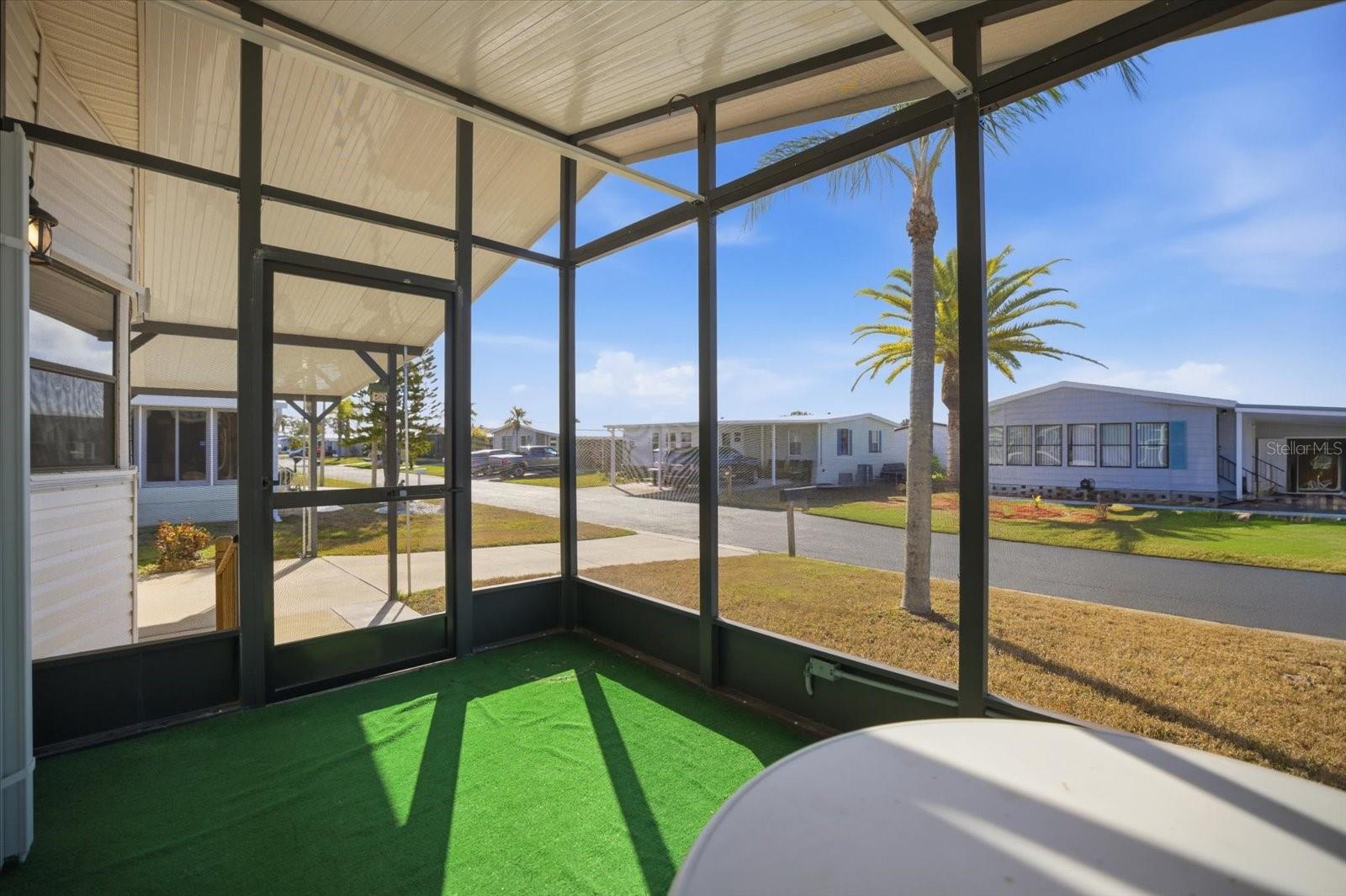 Image 18 of 32 For 339 Outrigger Place