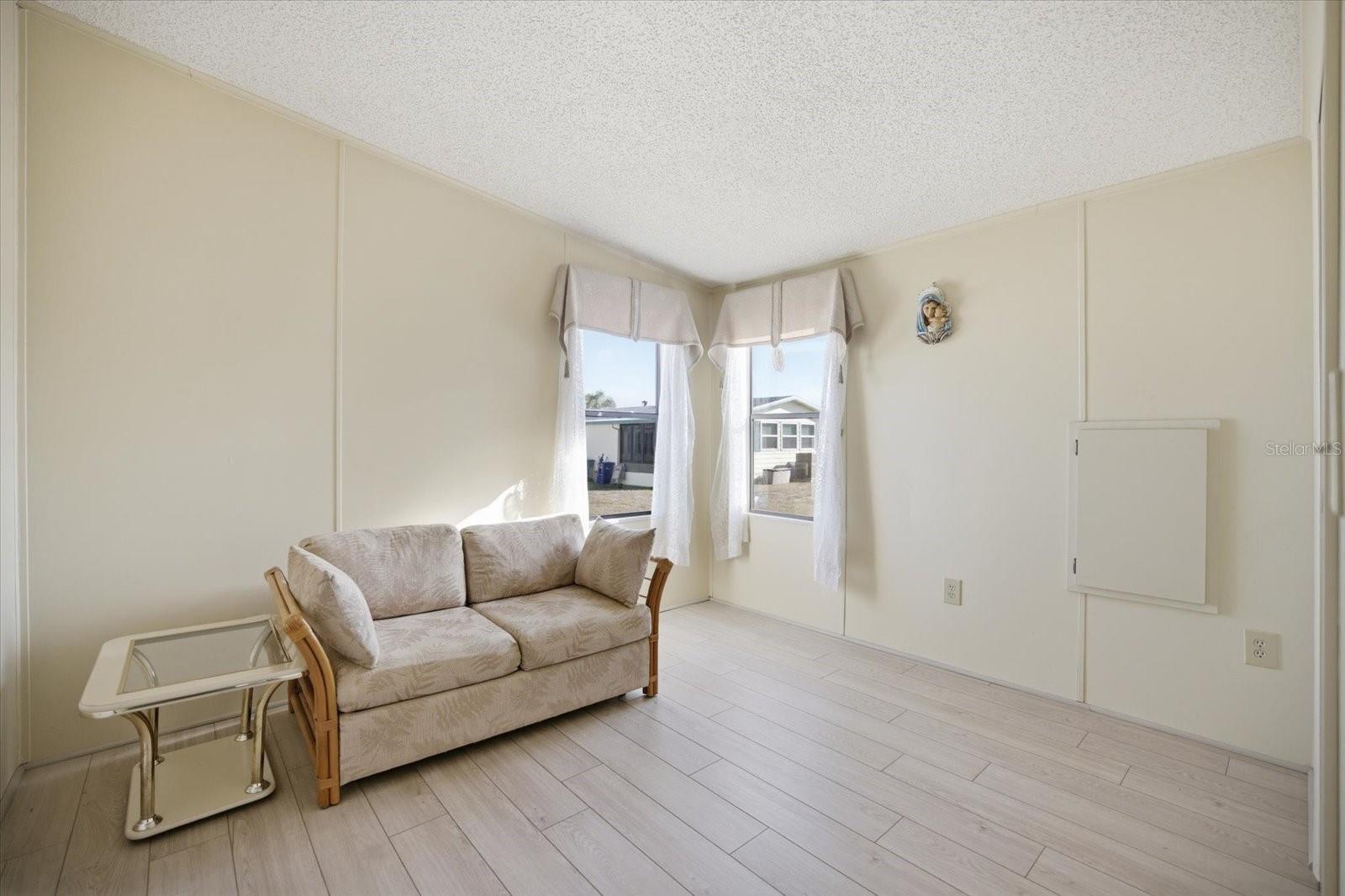 Image 25 of 32 For 339 Outrigger Place