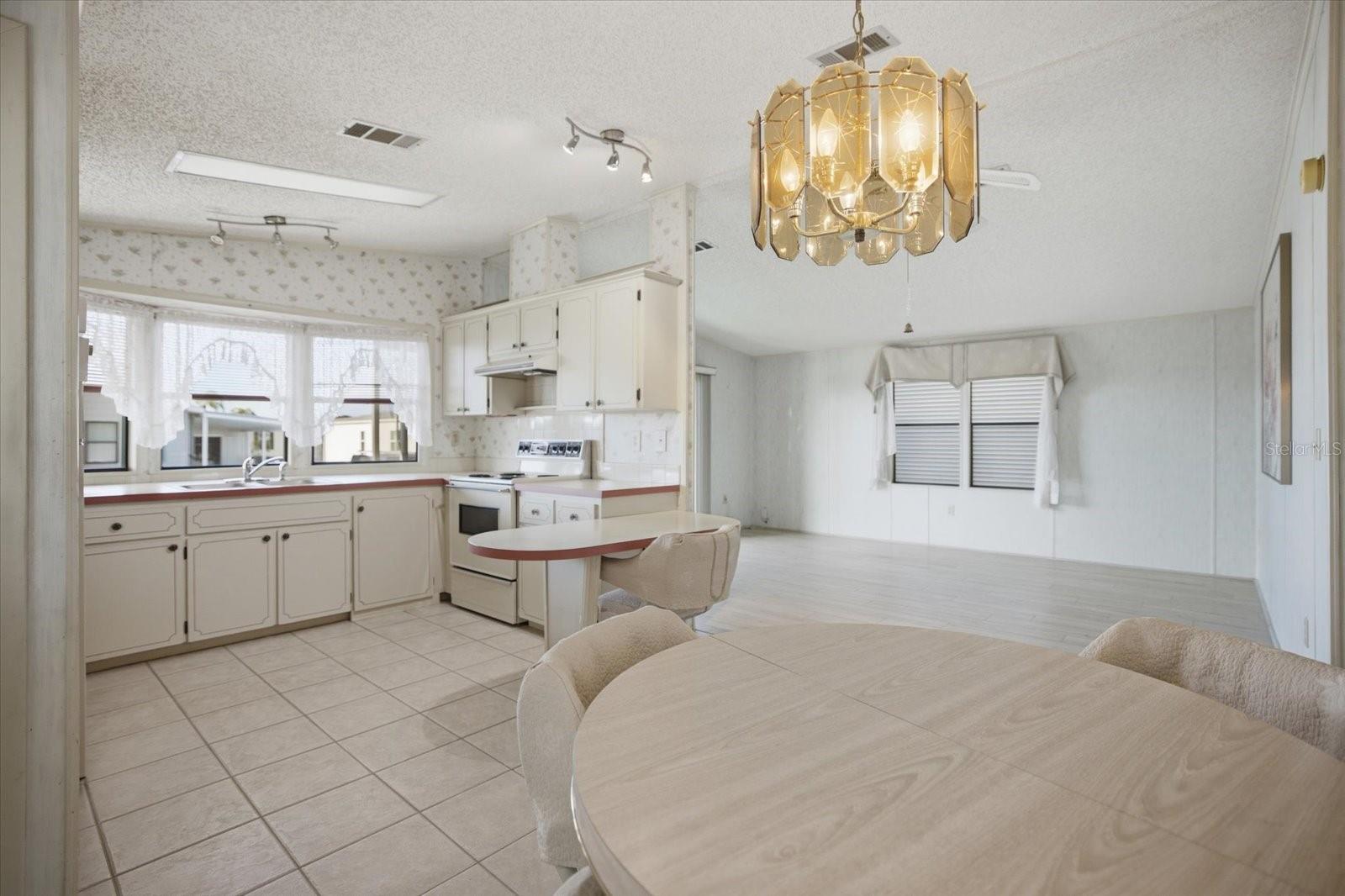 Image 9 of 32 For 339 Outrigger Place