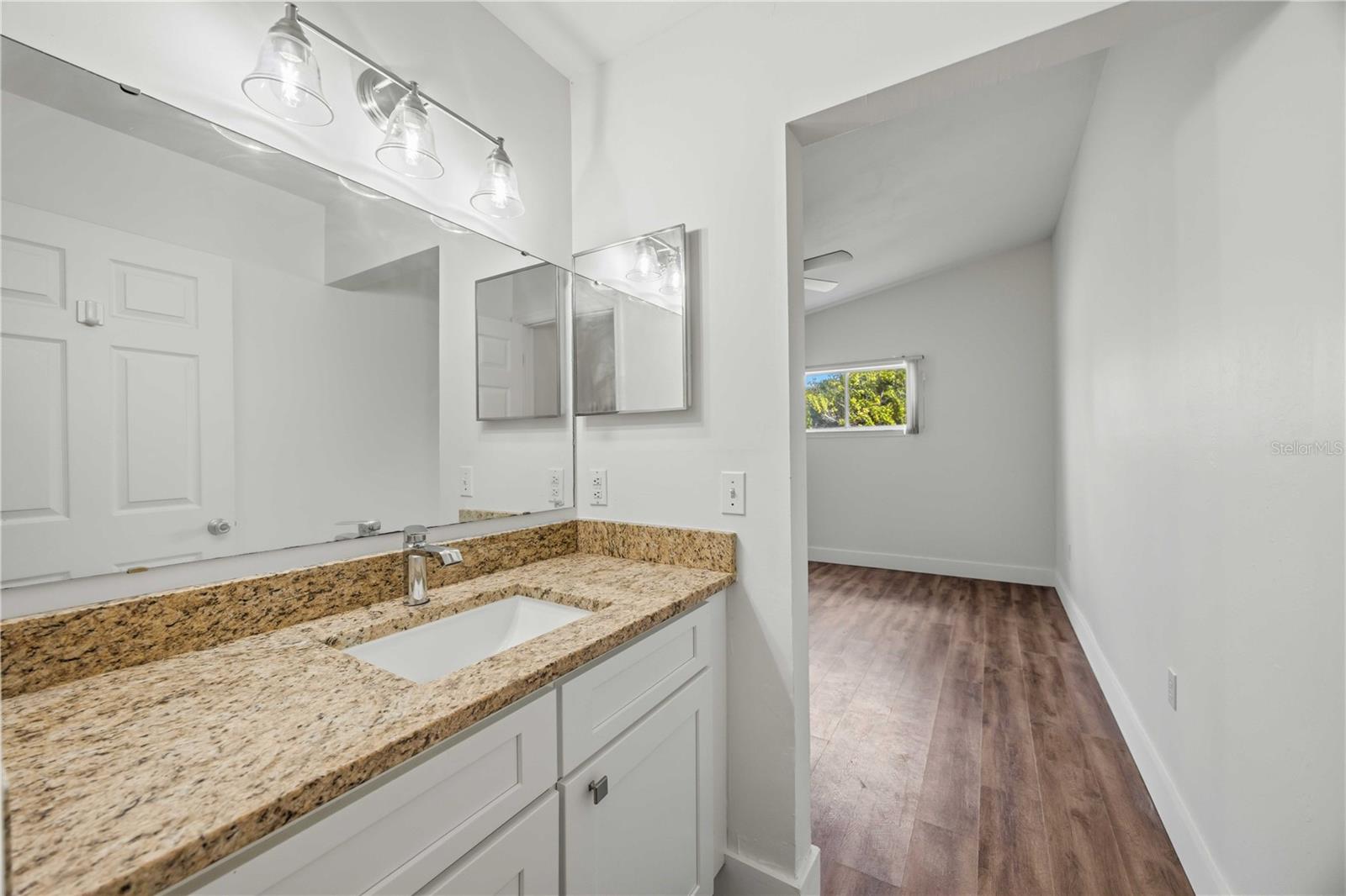 Image 18 of 28 For 3300 Loveland Boulevard 2501