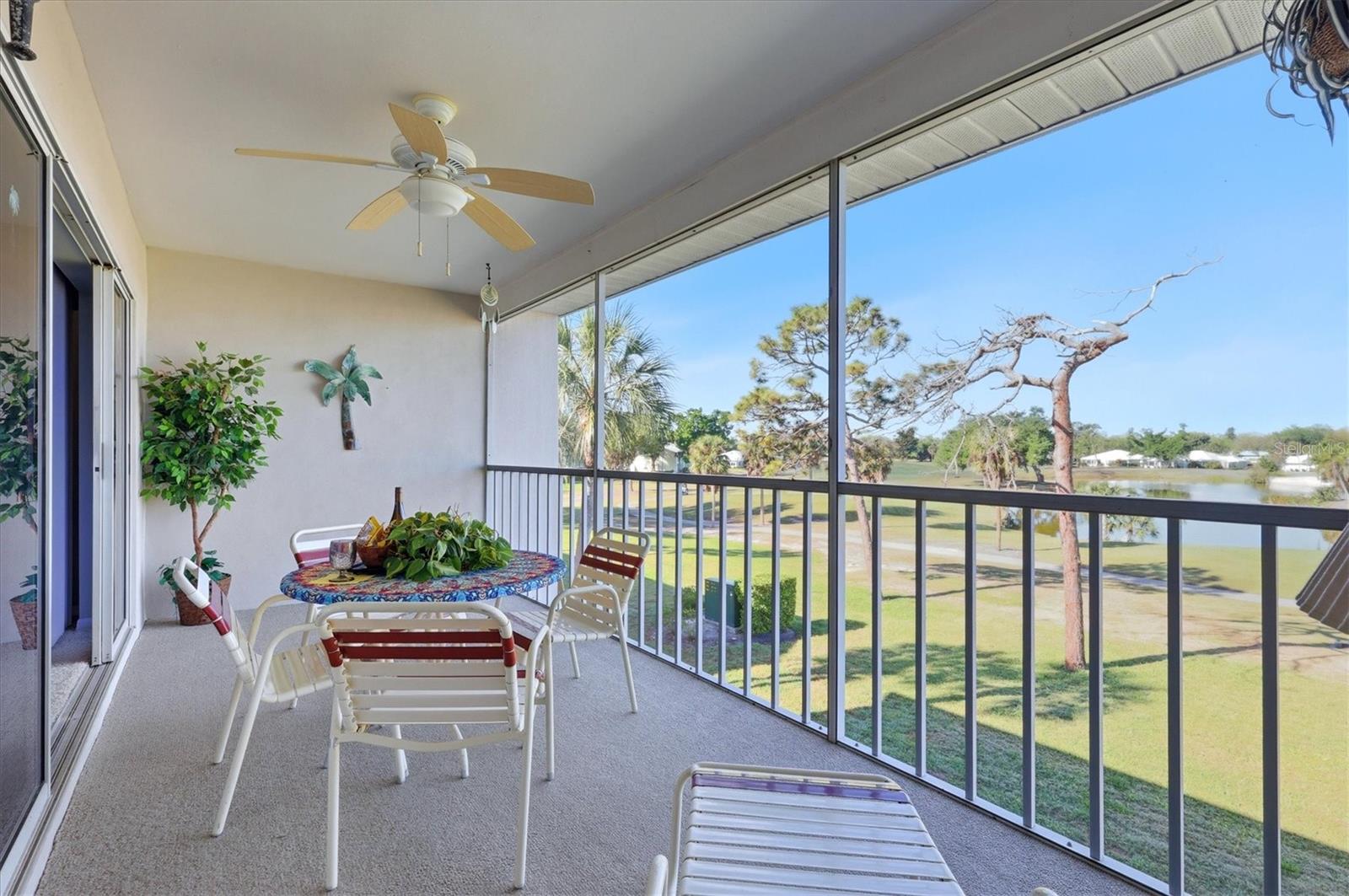 Image 22 of 30 For 437 Cerromar Lane 522