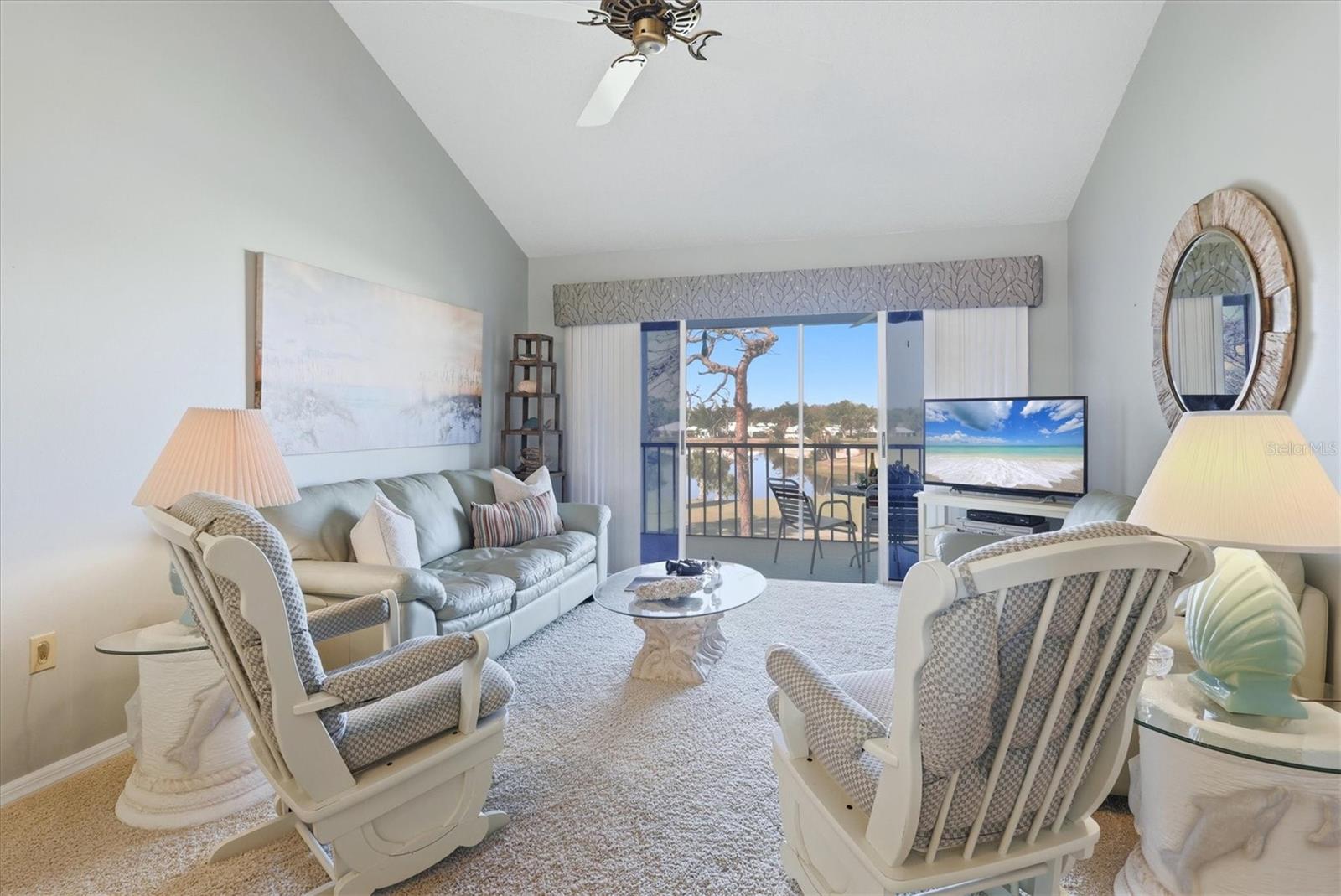 Image 8 of 30 For 437 Cerromar Lane 522