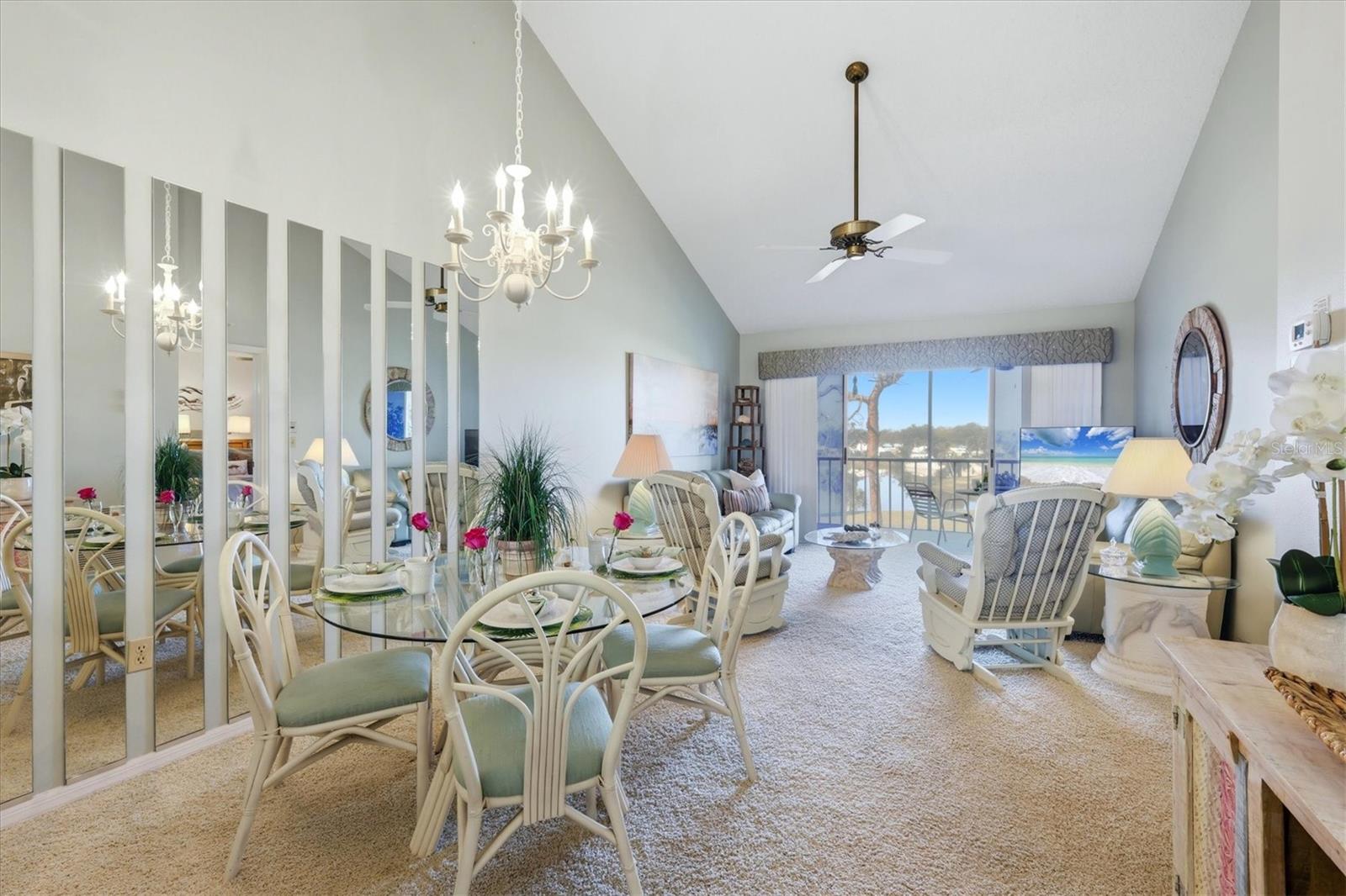 Image 9 of 30 For 437 Cerromar Lane 522