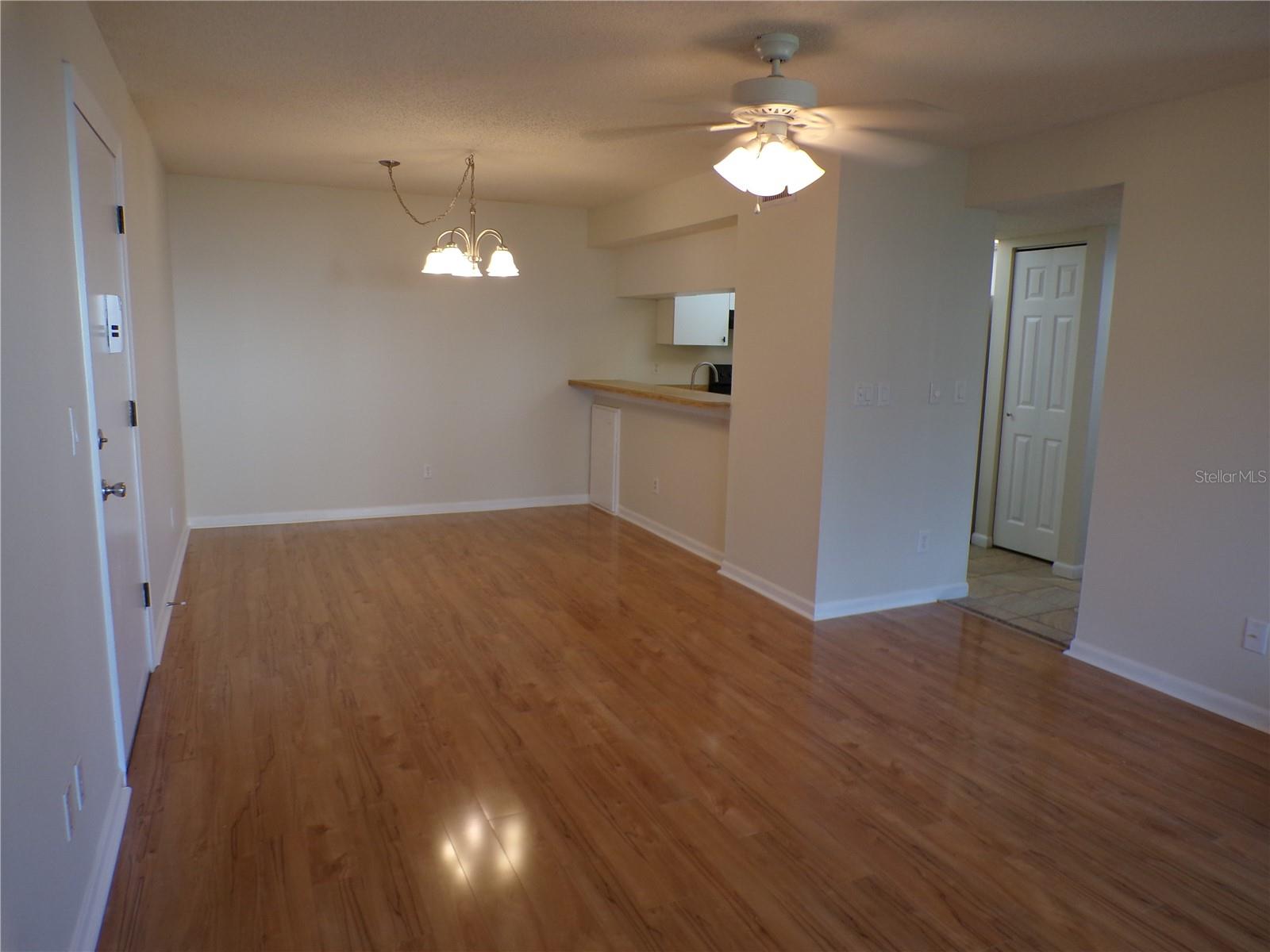 Image 7 of 20 For 634 Bird Bay Drive E 102