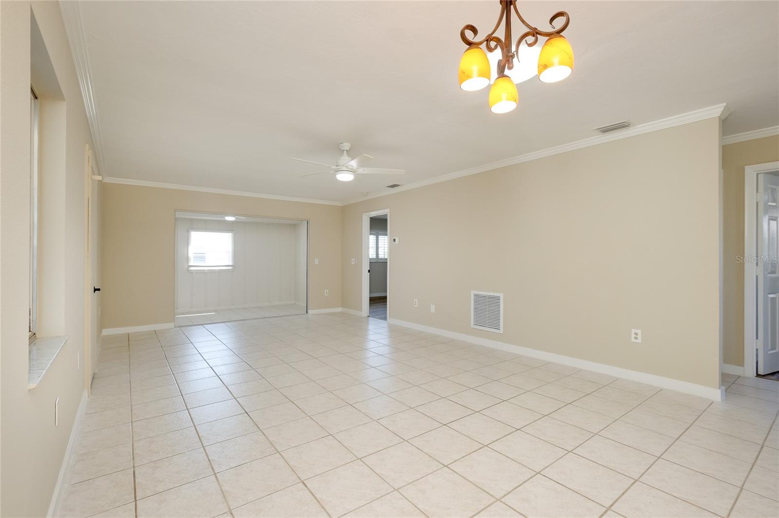 Image 10 of 71 For 397 Circlewood Drive Z1