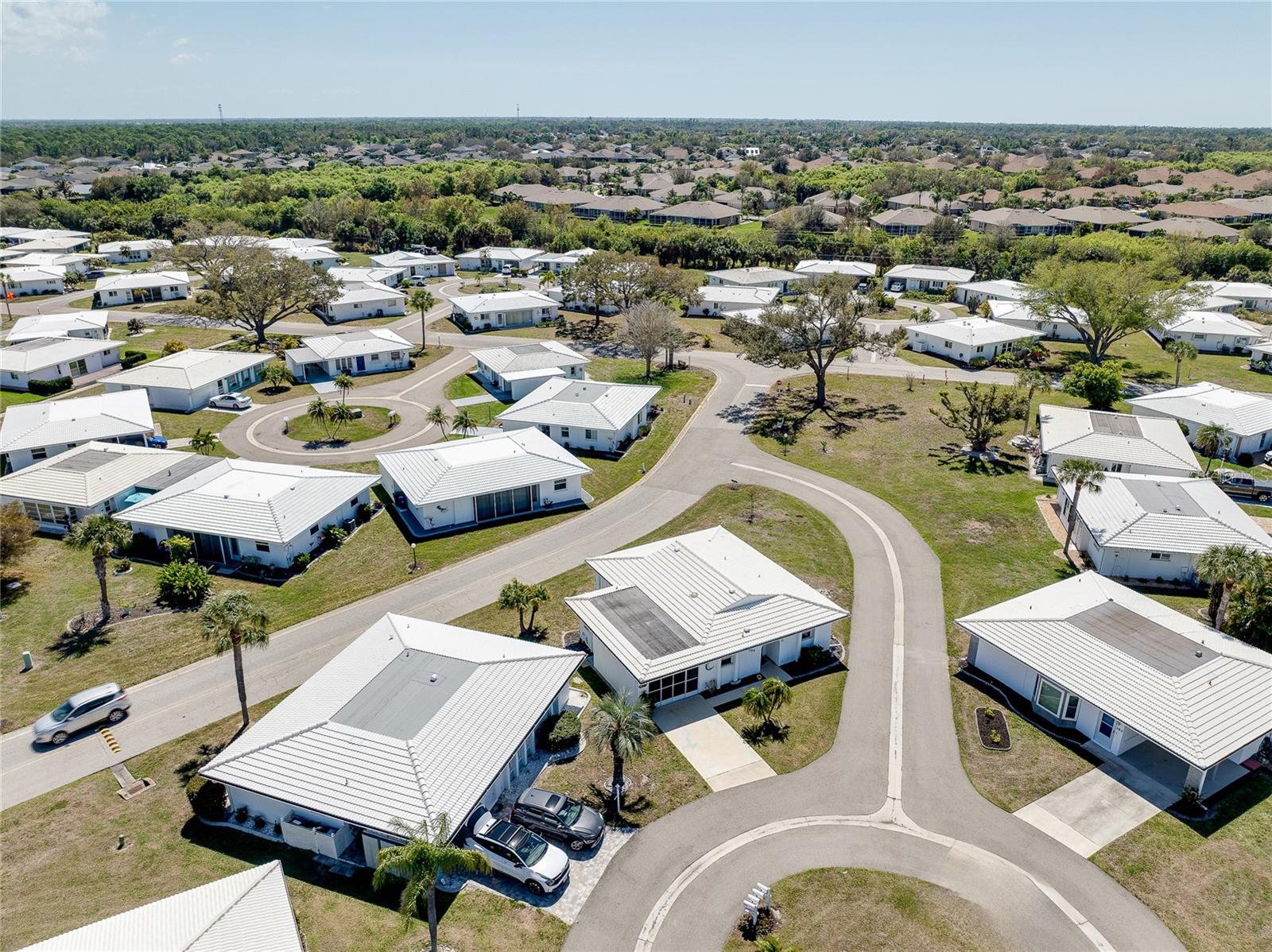 Image 30 of 71 For 397 Circlewood Drive Z1