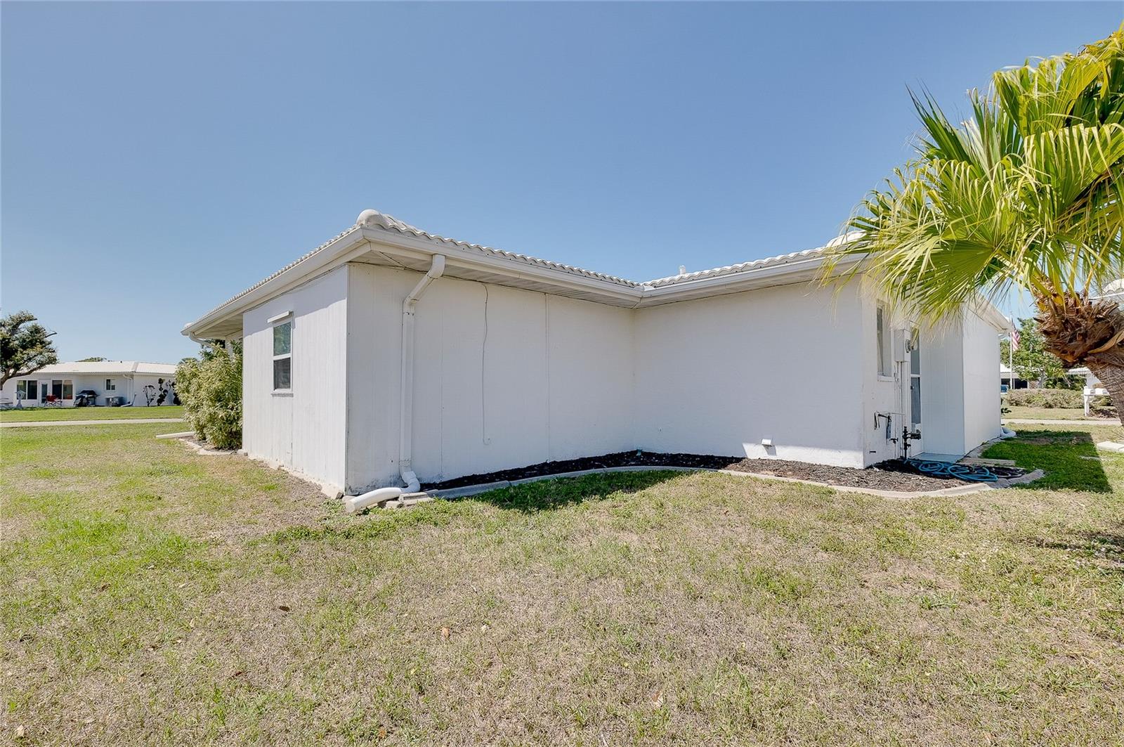 Image 31 of 71 For 397 Circlewood Drive Z1