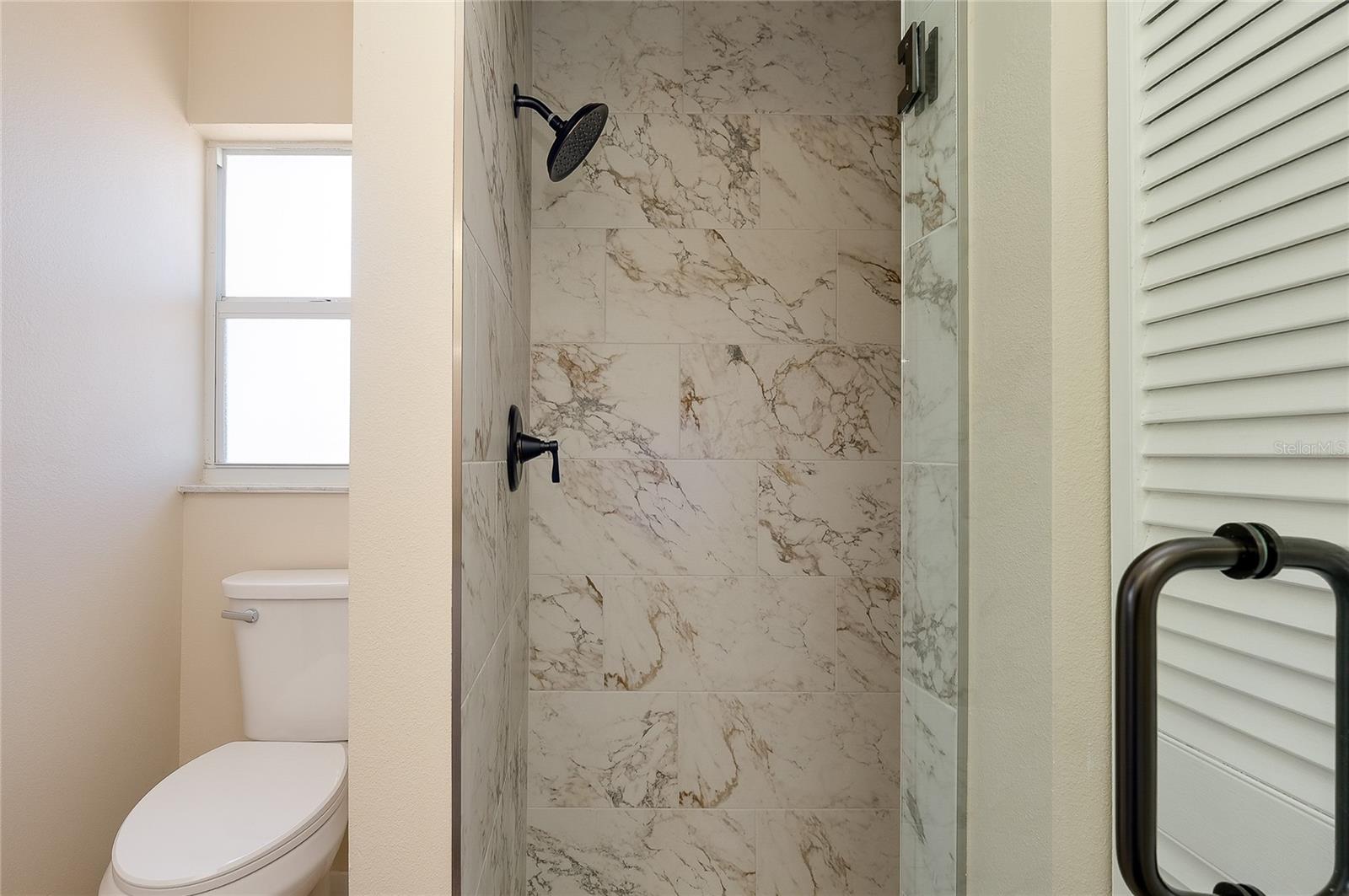 Image 59 of 71 For 397 Circlewood Drive Z1