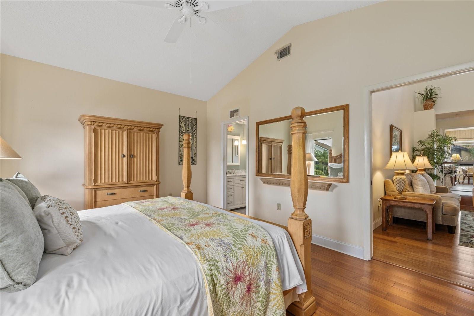 Image 23 of 49 For 53 Inlets Boulevard 53