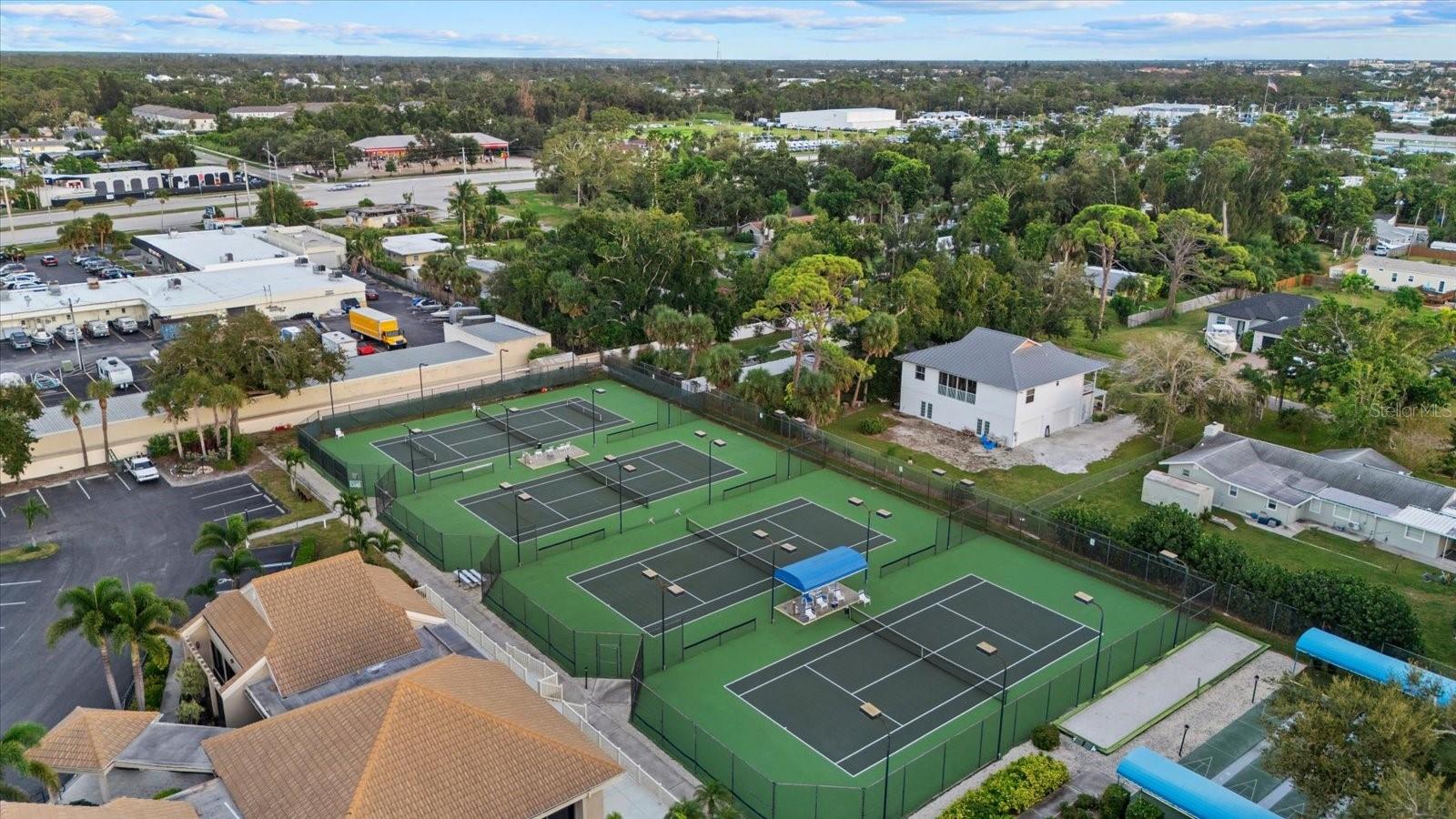 Image 45 of 49 For 53 Inlets Boulevard 53