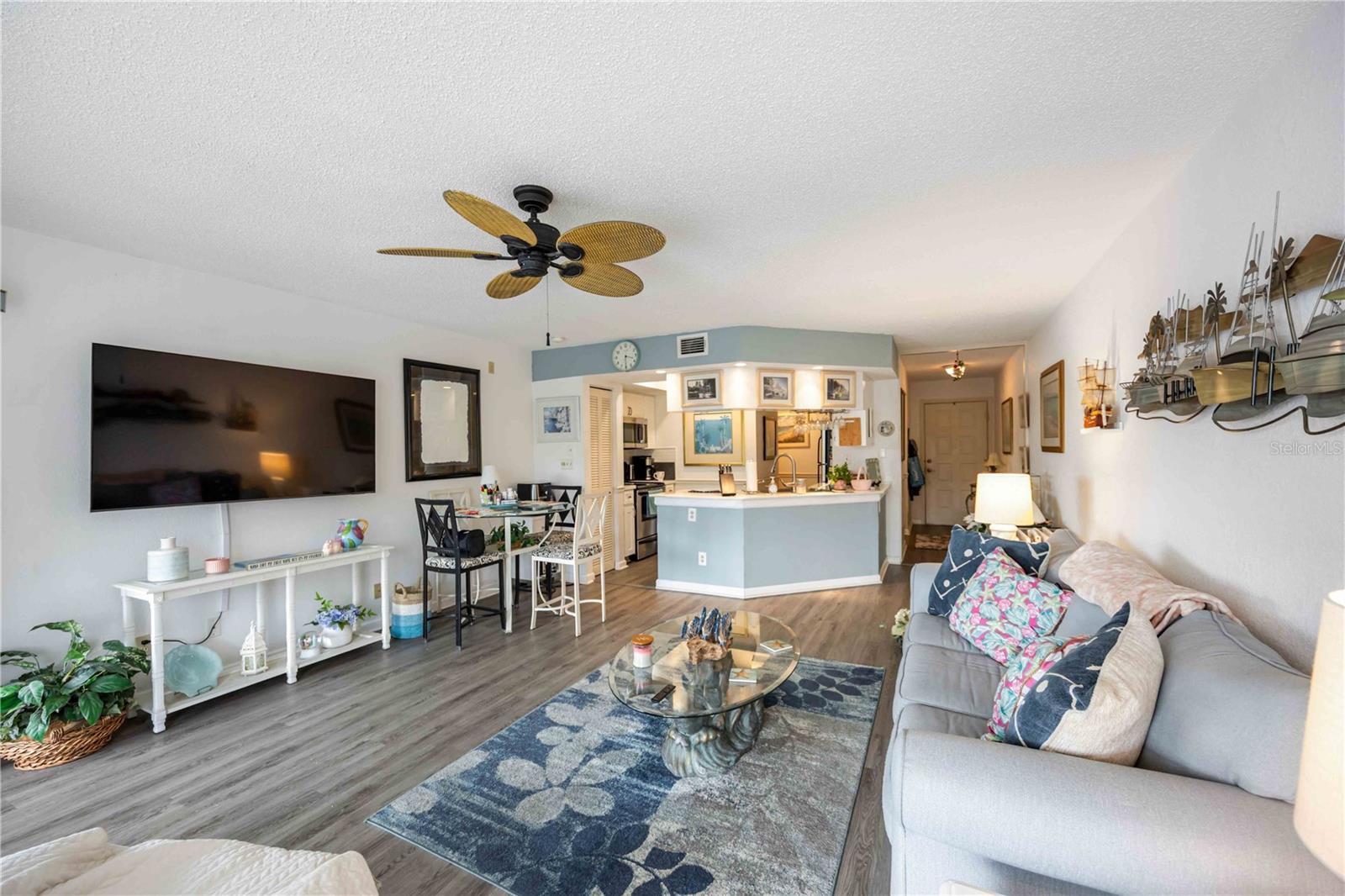 Image 12 of 41 For 3256 White Ibis Court 324