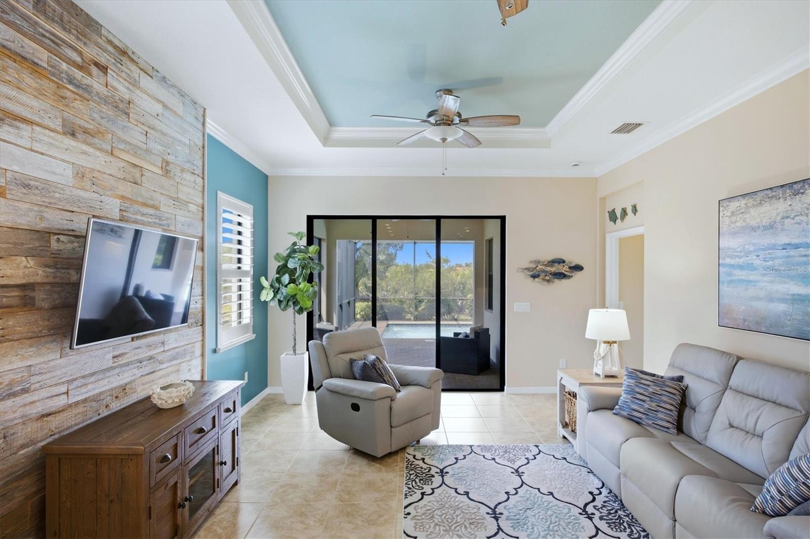 Image 14 of 100 For 10533 Crooked Creek Drive