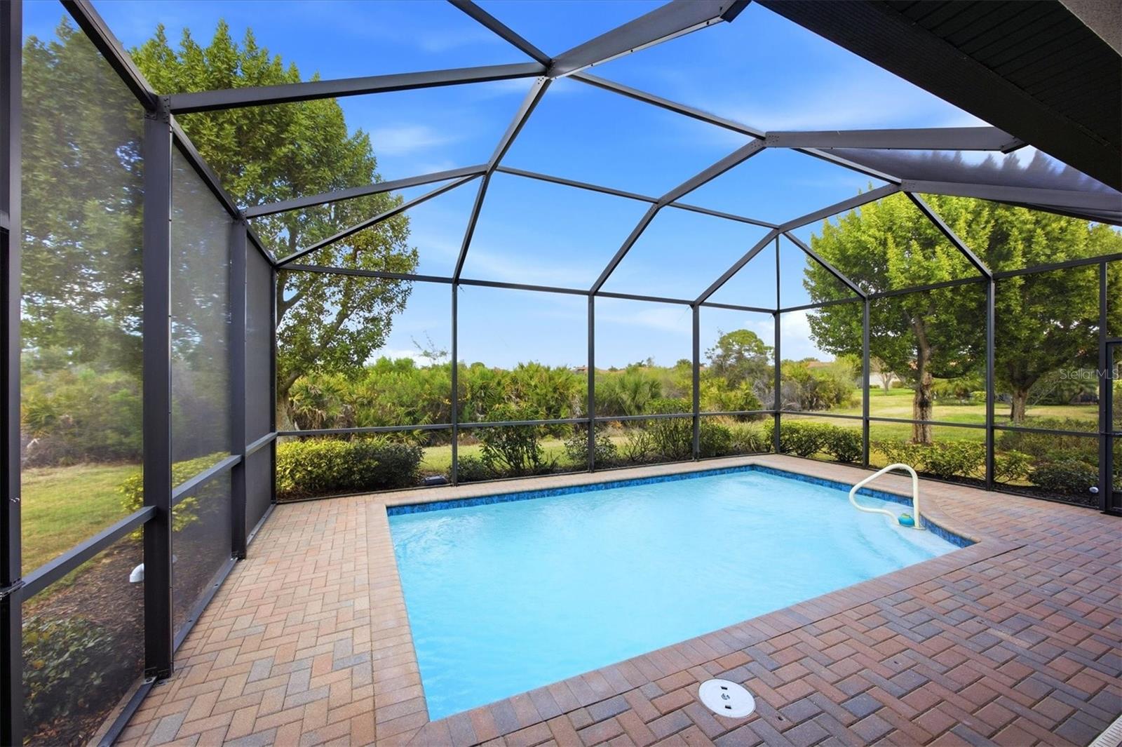 Image 16 of 100 For 10533 Crooked Creek Drive