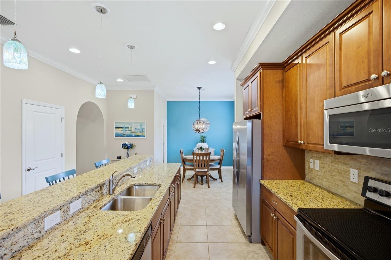 Image 27 of 100 For 10533 Crooked Creek Drive