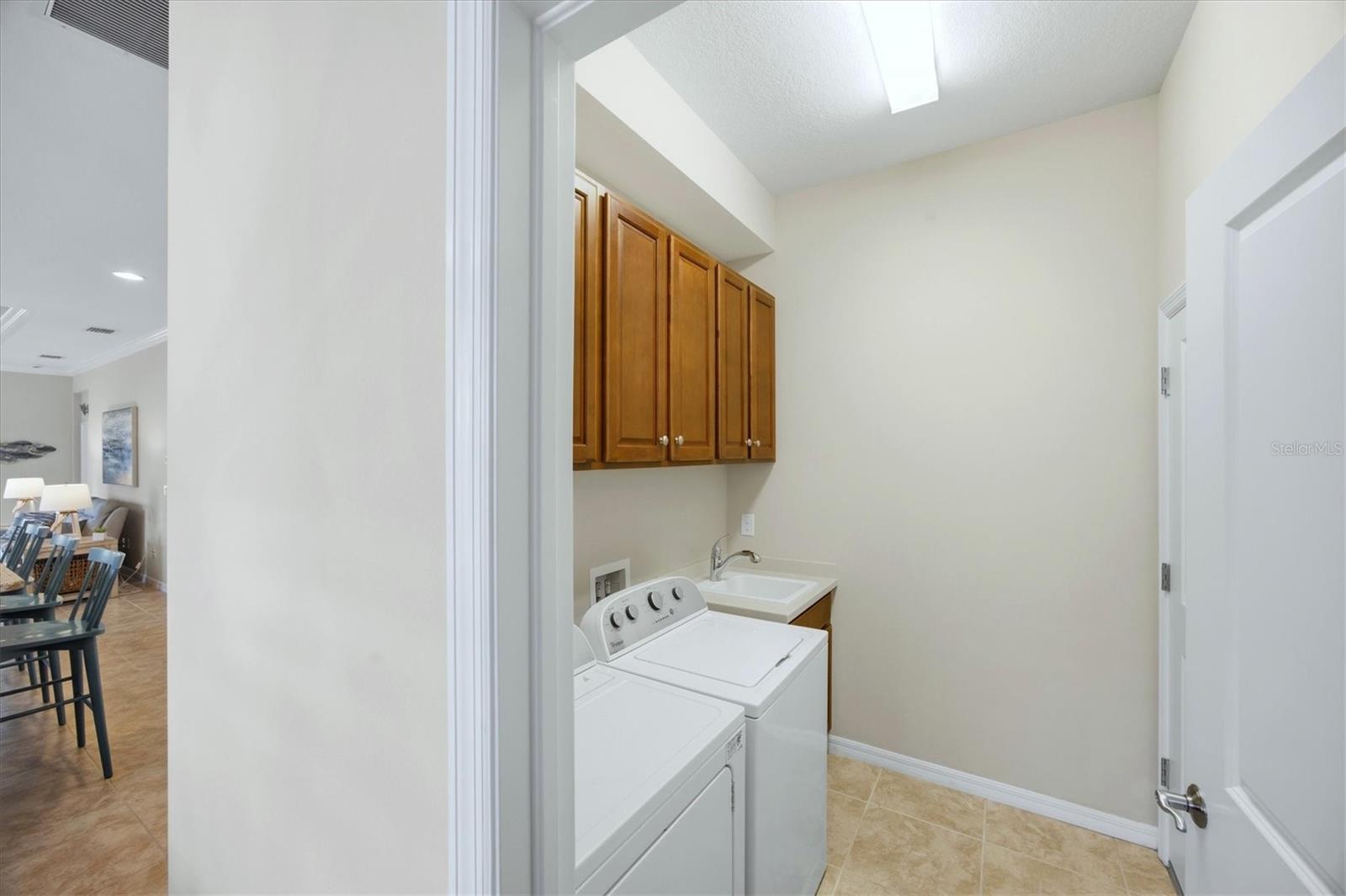 Image 48 of 100 For 10533 Crooked Creek Drive