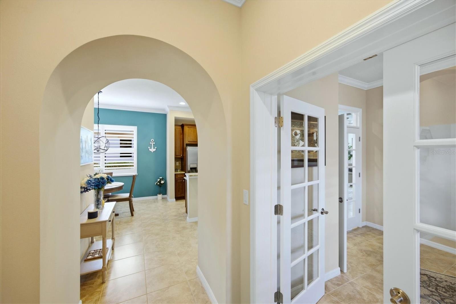 Image 7 of 100 For 10533 Crooked Creek Drive