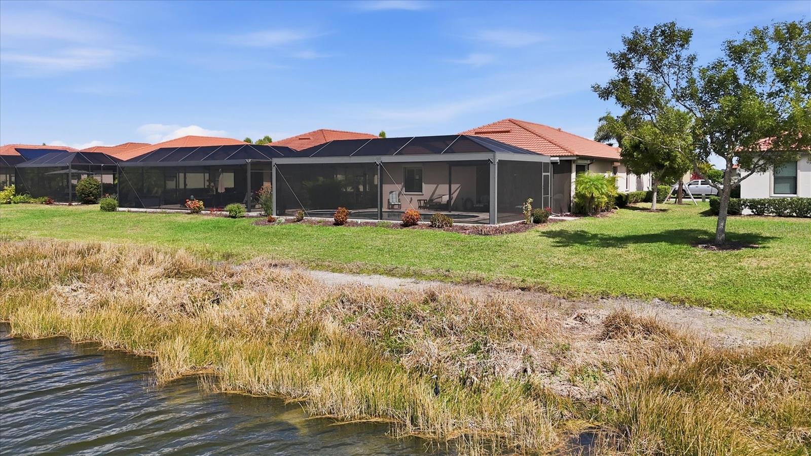 Image 21 of 100 For 10443 Medjool Drive