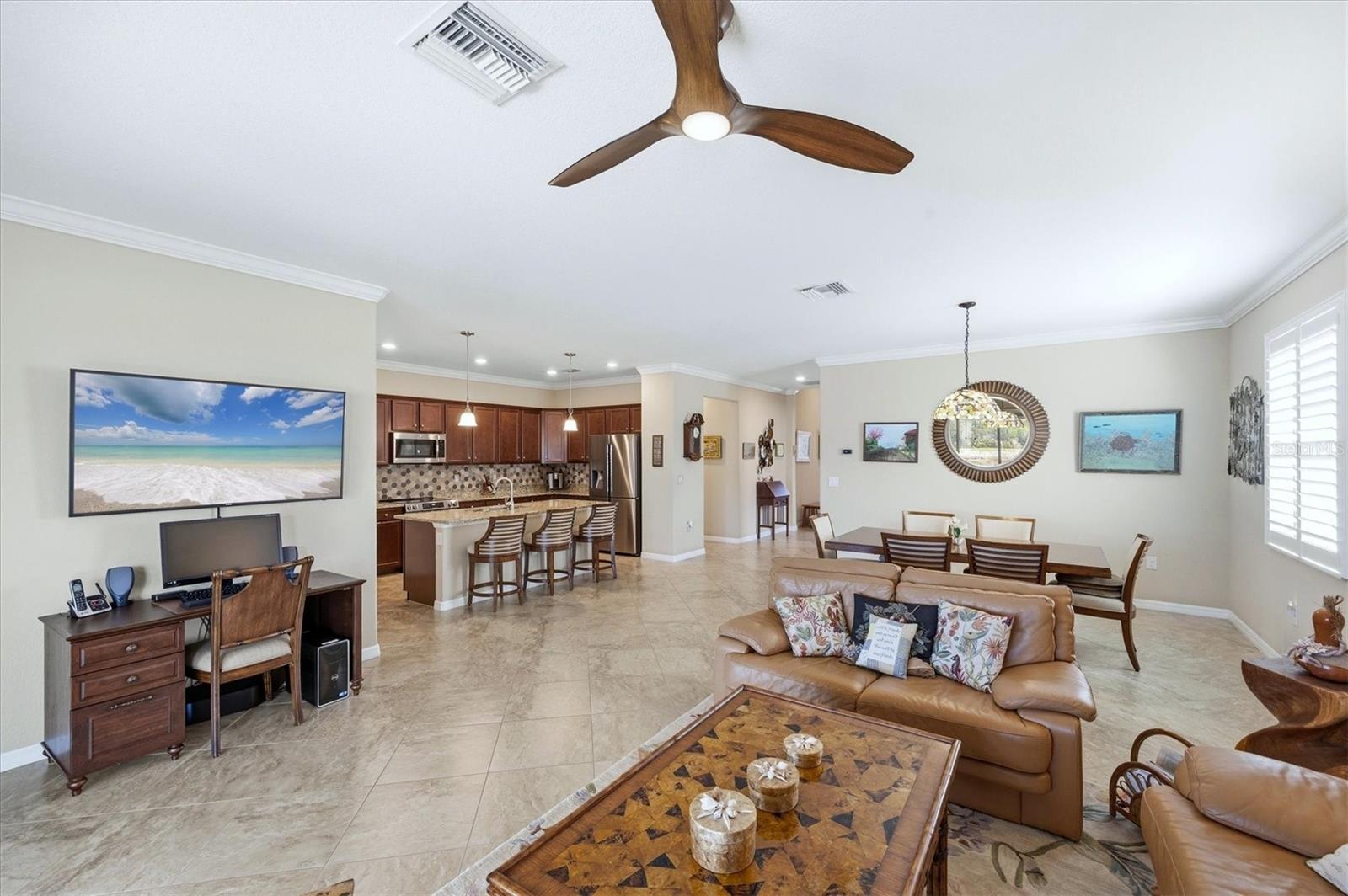 Image 26 of 100 For 10443 Medjool Drive