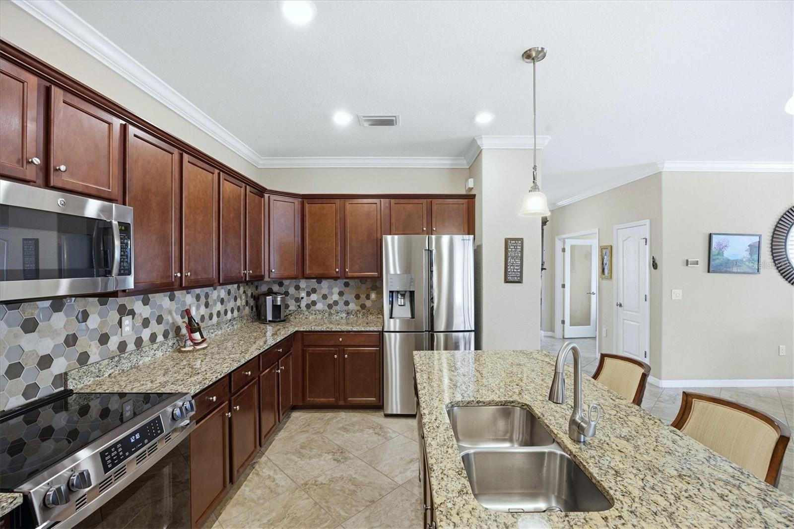 Image 28 of 100 For 10443 Medjool Drive