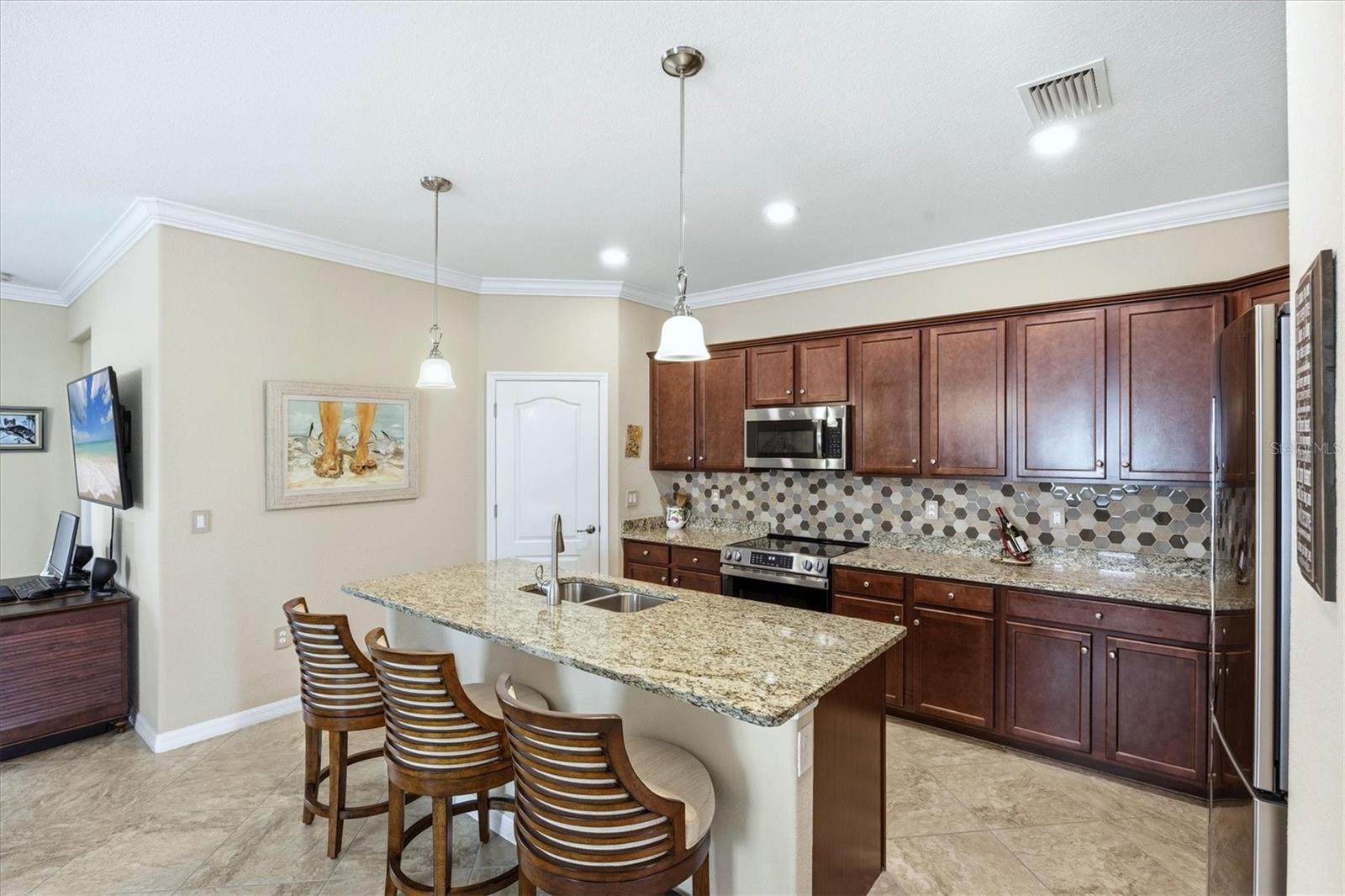 Image 29 of 100 For 10443 Medjool Drive