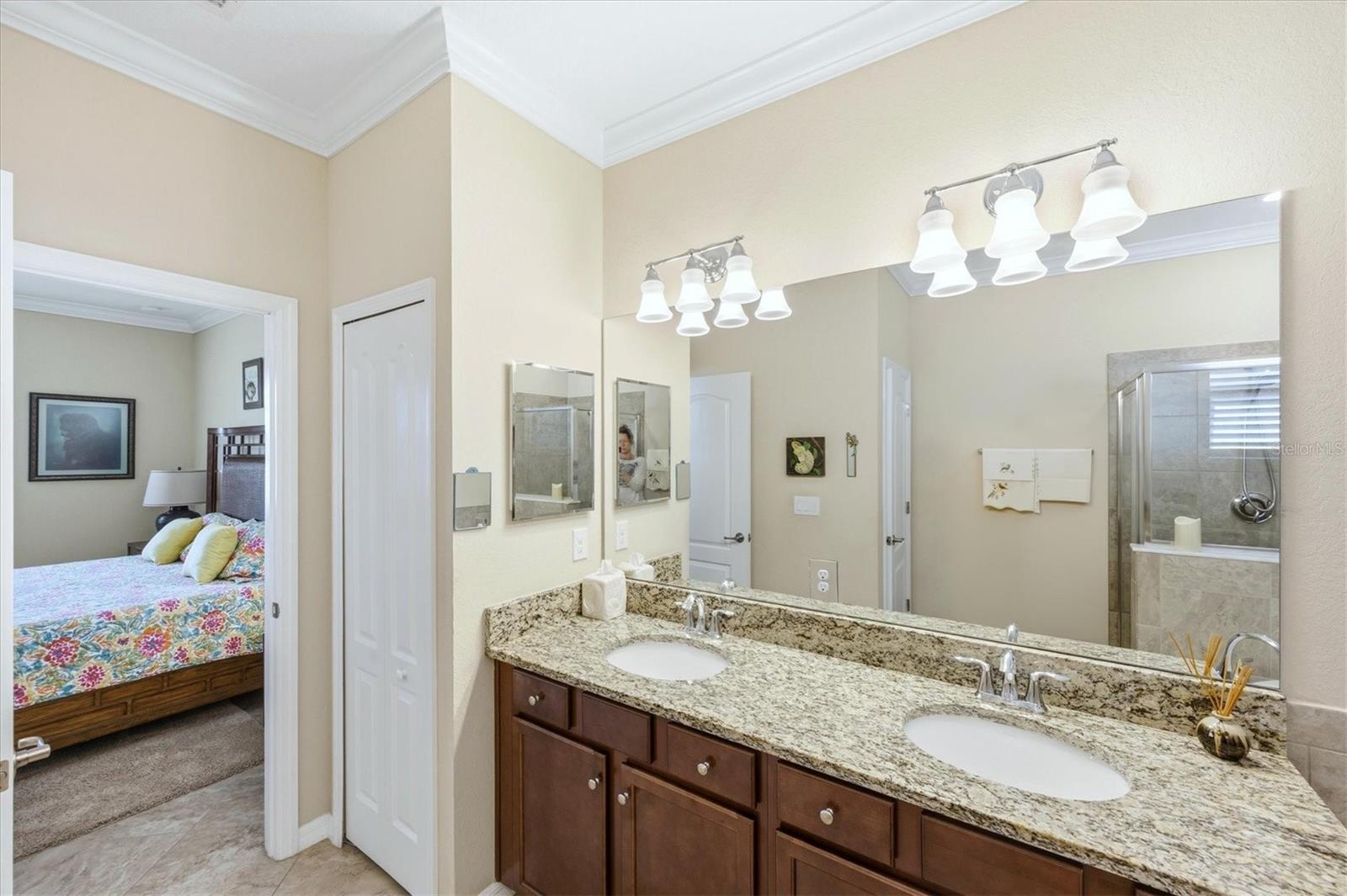 Image 48 of 100 For 10443 Medjool Drive