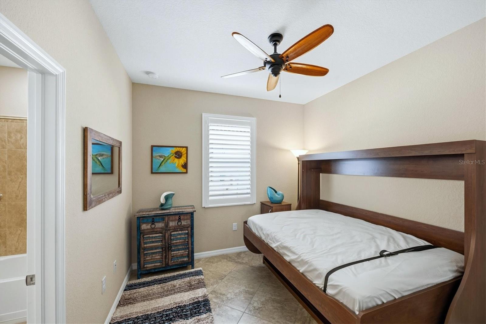 Image 51 of 100 For 10443 Medjool Drive