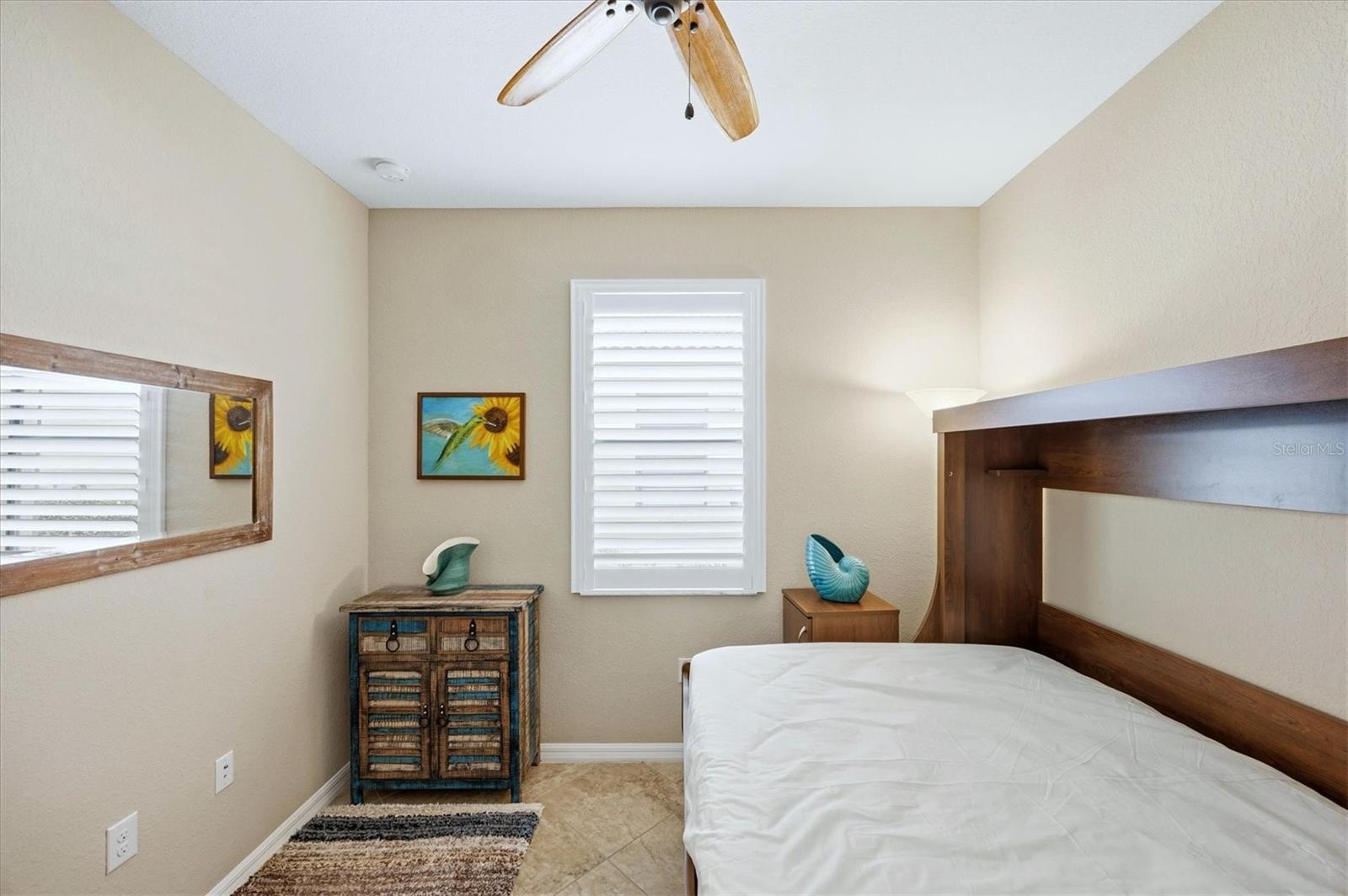 Image 52 of 100 For 10443 Medjool Drive