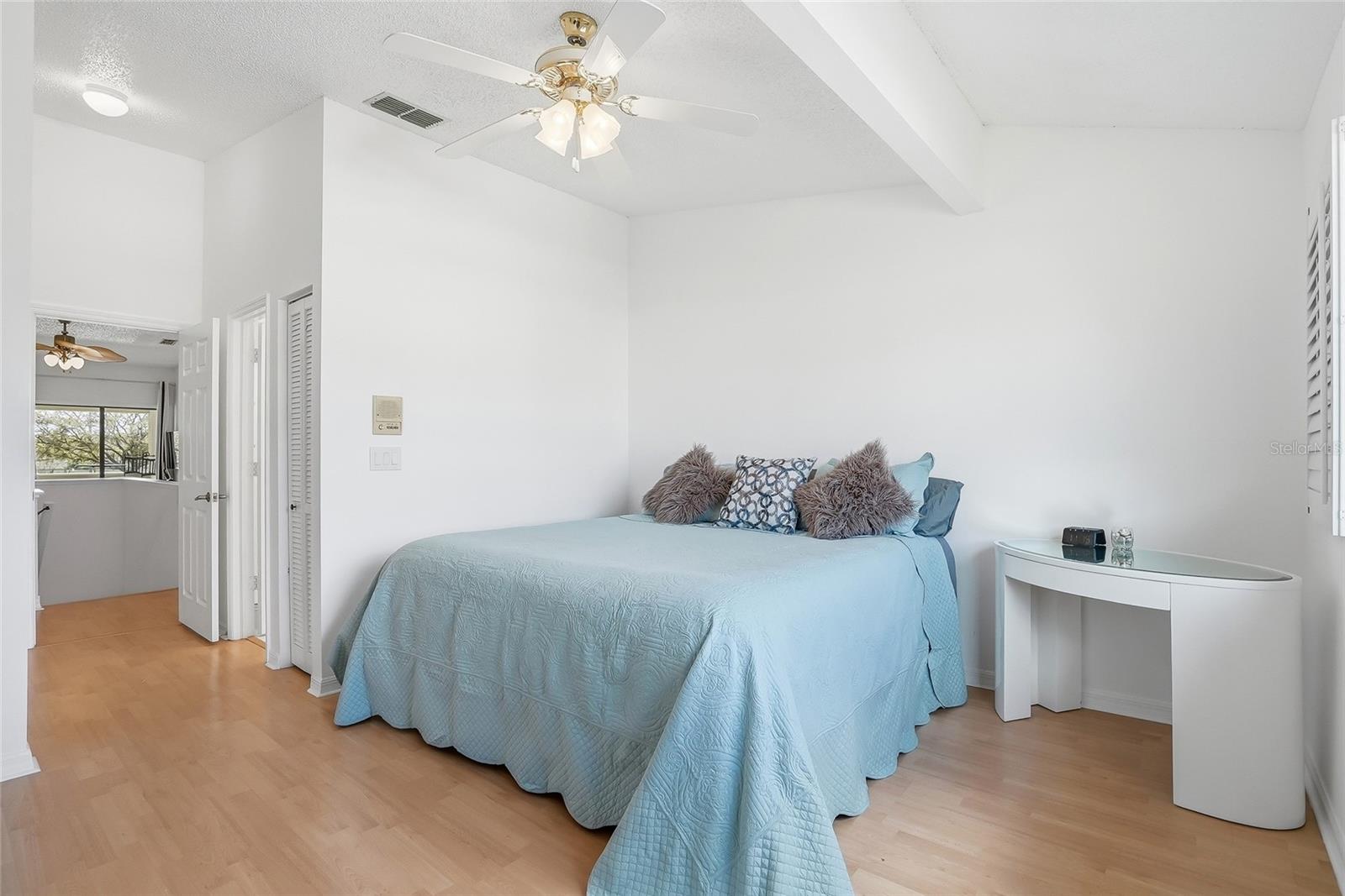 Image 17 of 48 For 545 Walden Court